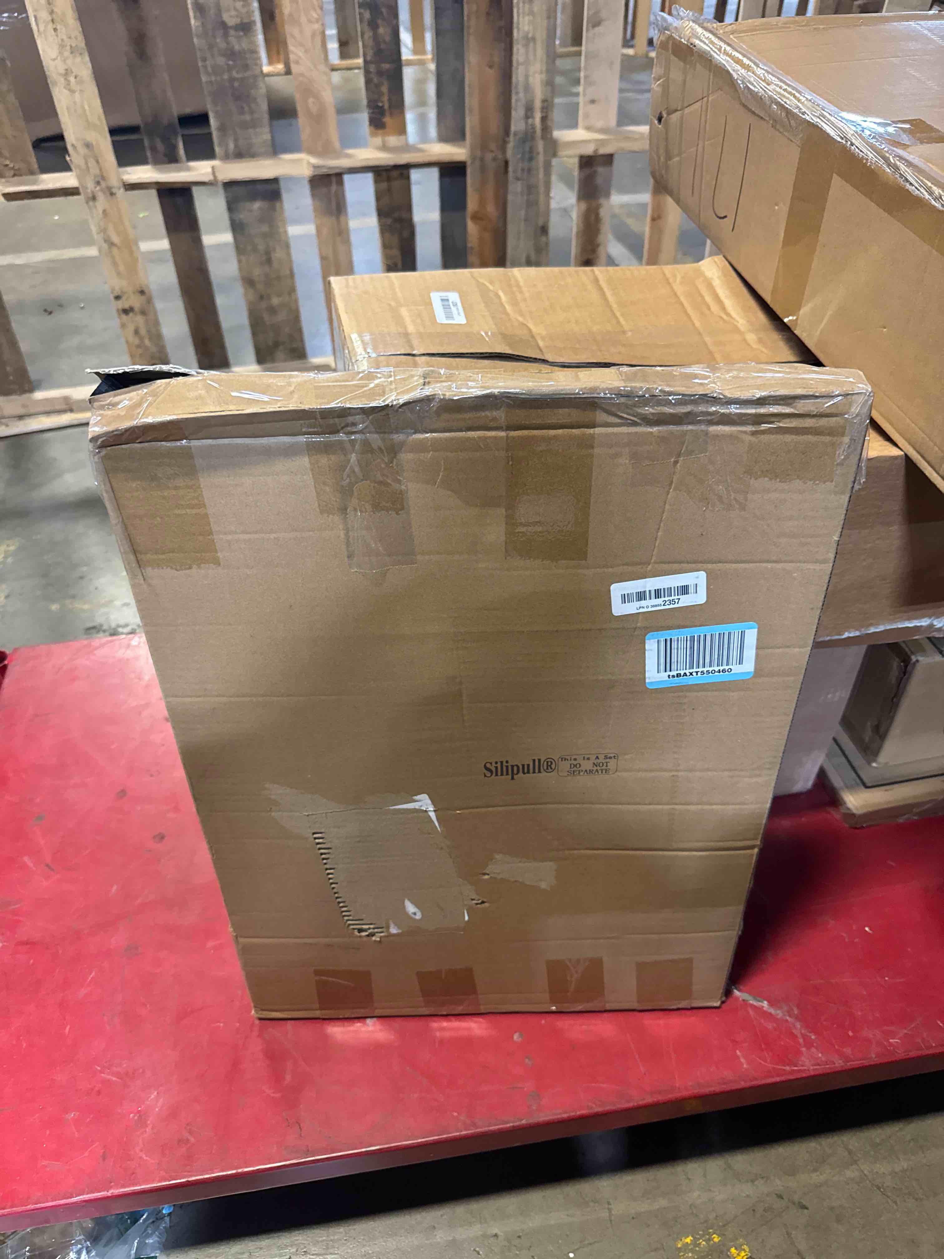 https://s3.amazonaws.com/lotting-images-prod/phillipi/PNK3528394_1758045072549.jpeg