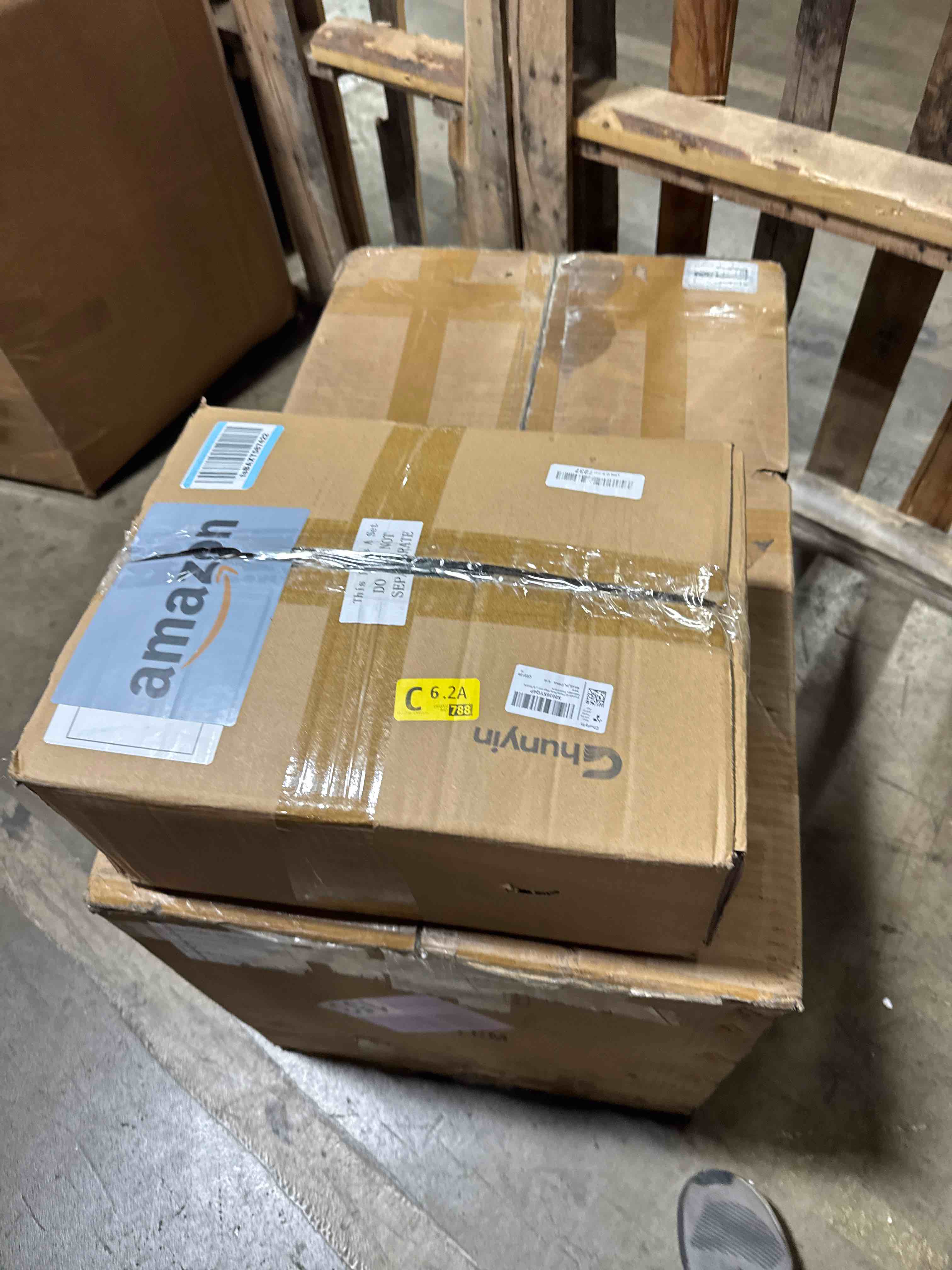 https://s3.amazonaws.com/lotting-images-prod/phillipi/PNK3528400_1758126400336.jpeg