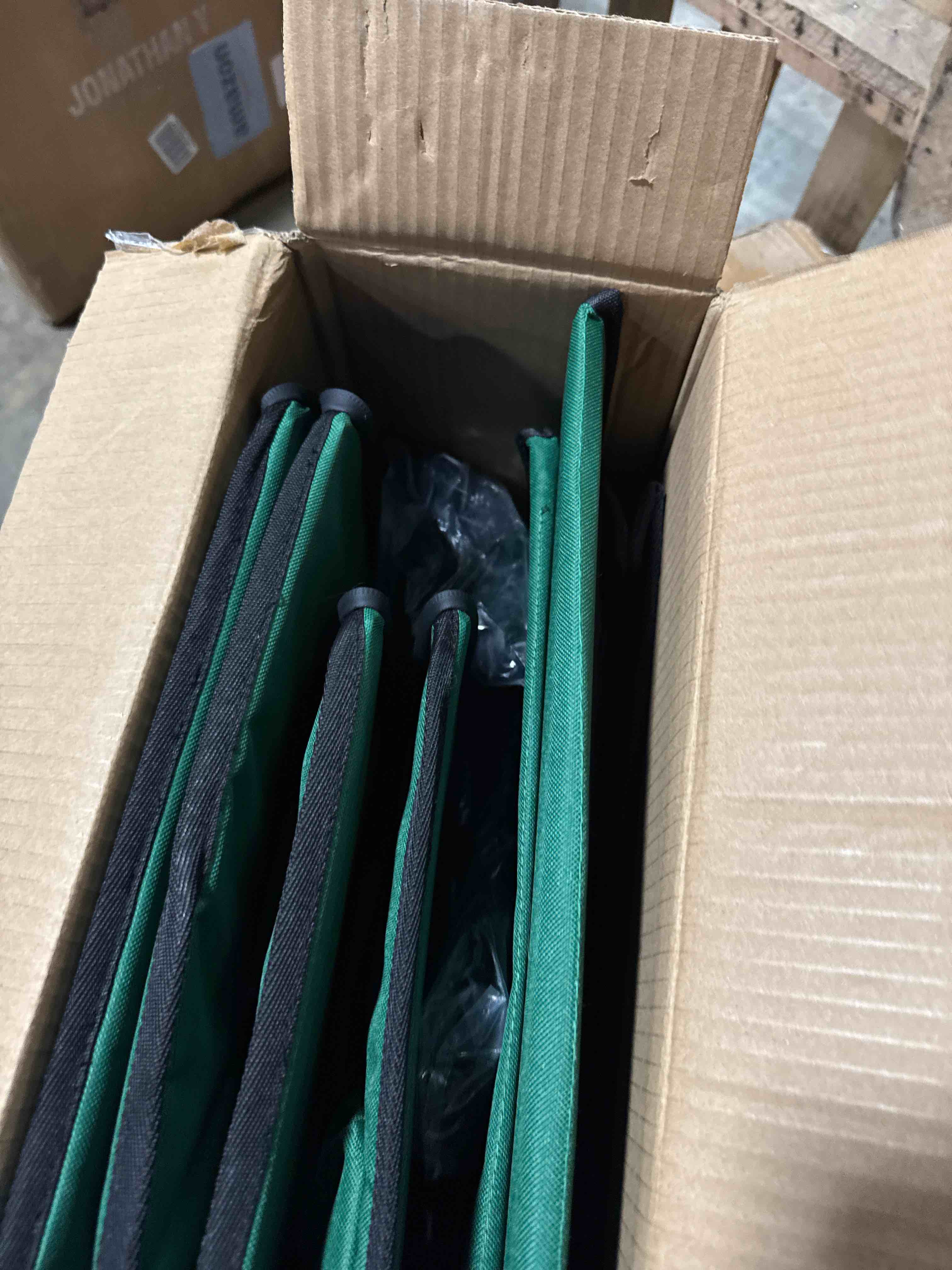 https://s3.amazonaws.com/lotting-images-prod/phillipi/PNK3528404_1758126841929.jpeg
