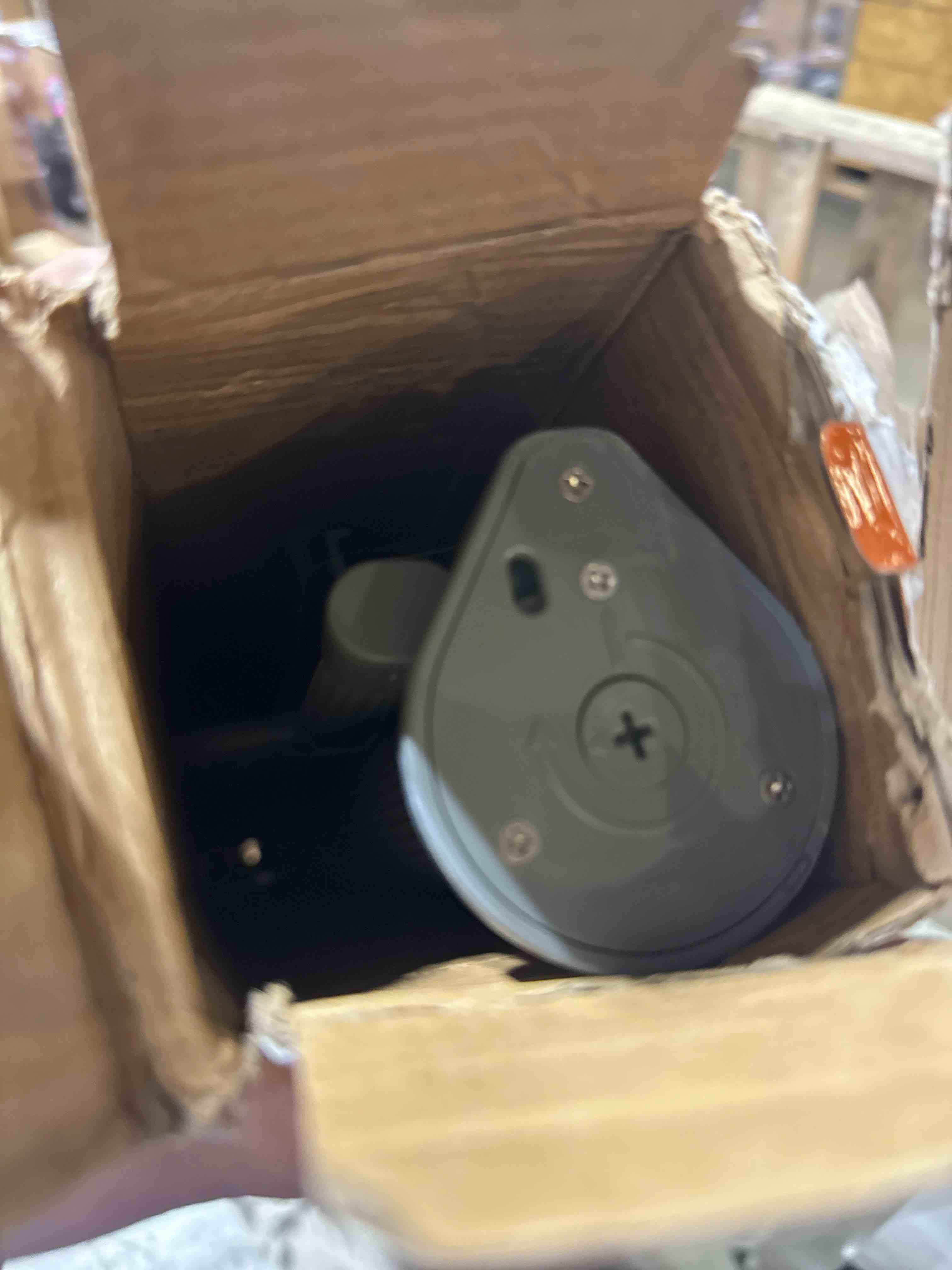 https://s3.amazonaws.com/lotting-images-prod/phillipi/PNK3528408_1758128170767.jpeg