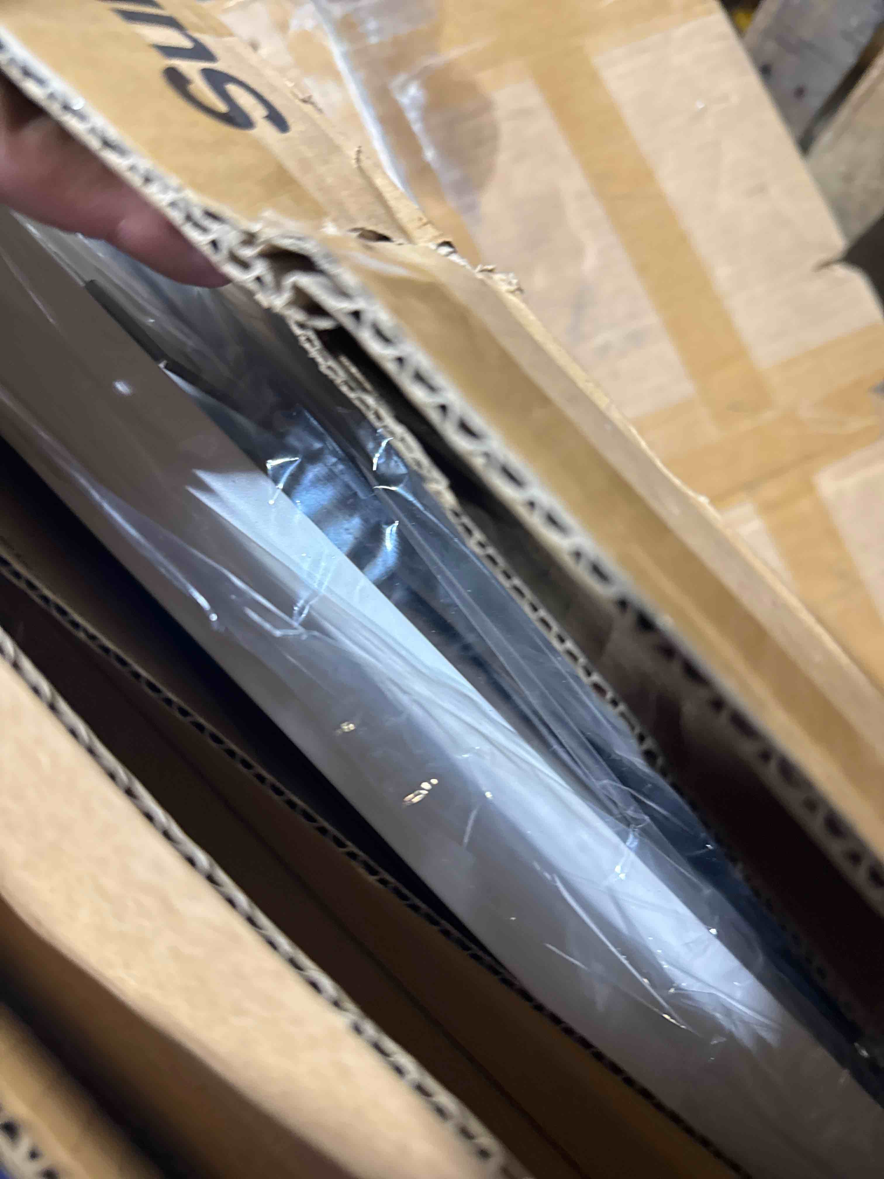 https://s3.amazonaws.com/lotting-images-prod/phillipi/PNK3528413_1758129167103.jpeg