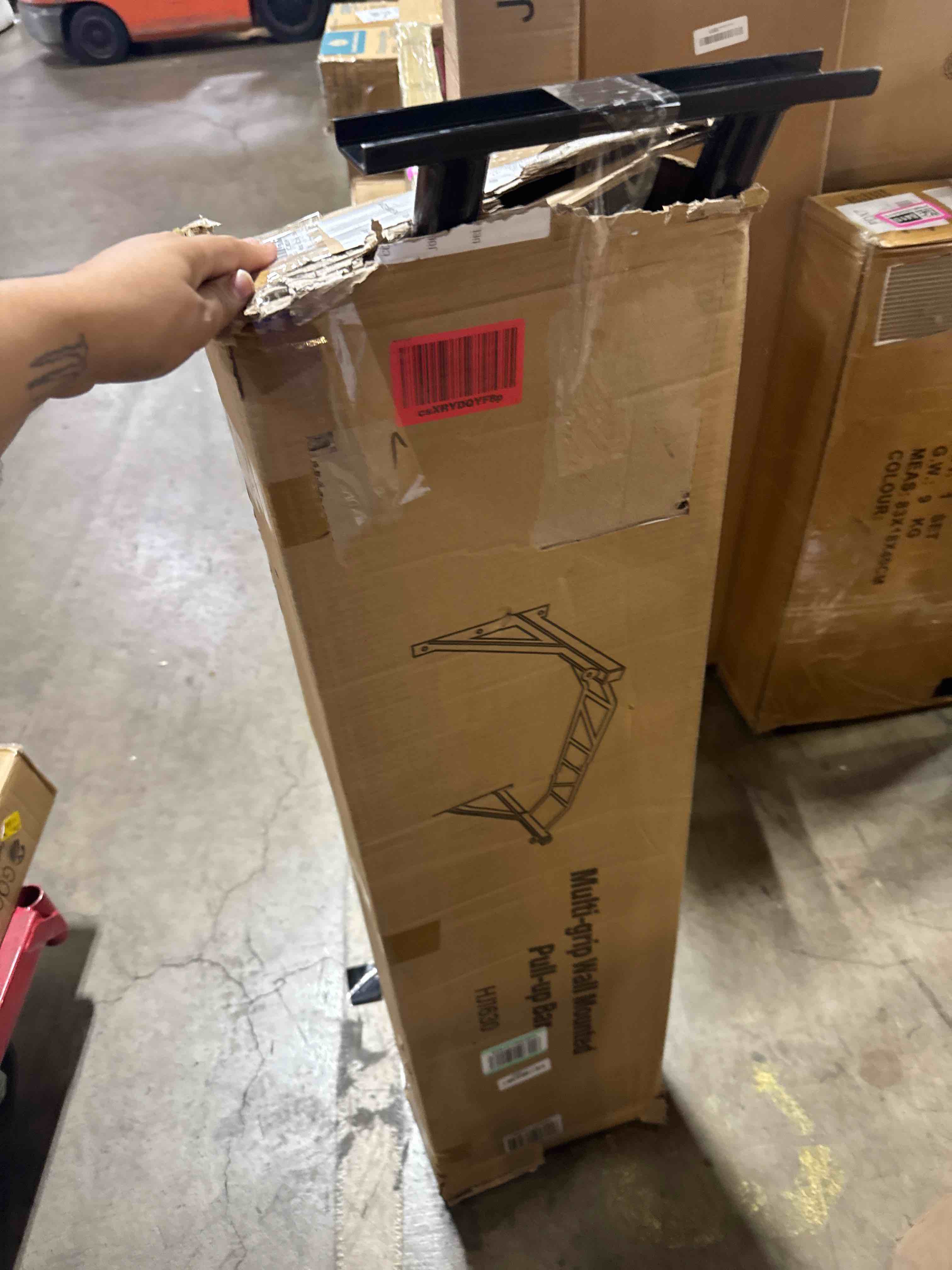 https://s3.amazonaws.com/lotting-images-prod/phillipi/PNK3528417_1758129794878.jpeg