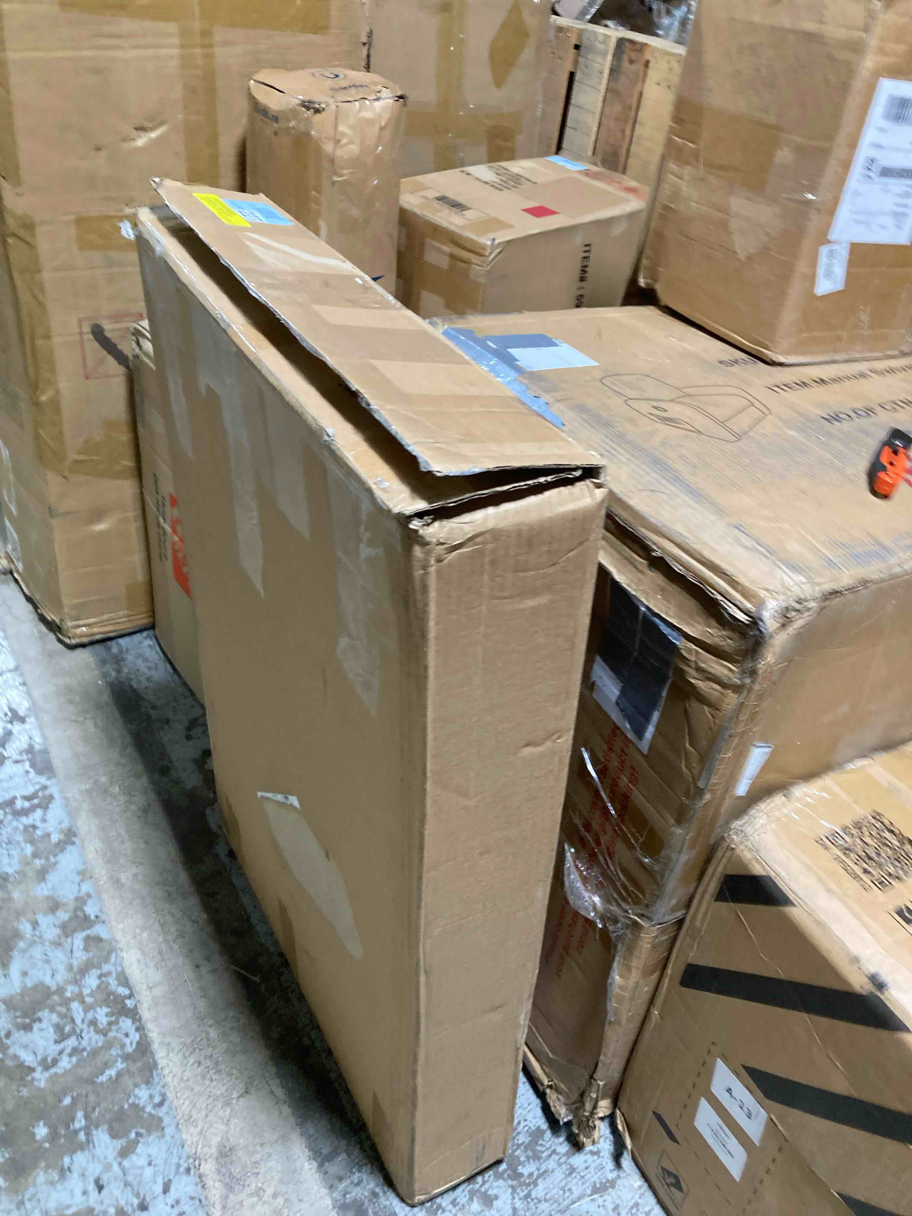 https://s3.amazonaws.com/lotting-images-prod/phillipi/PNK3528458_1758561474100.jpeg