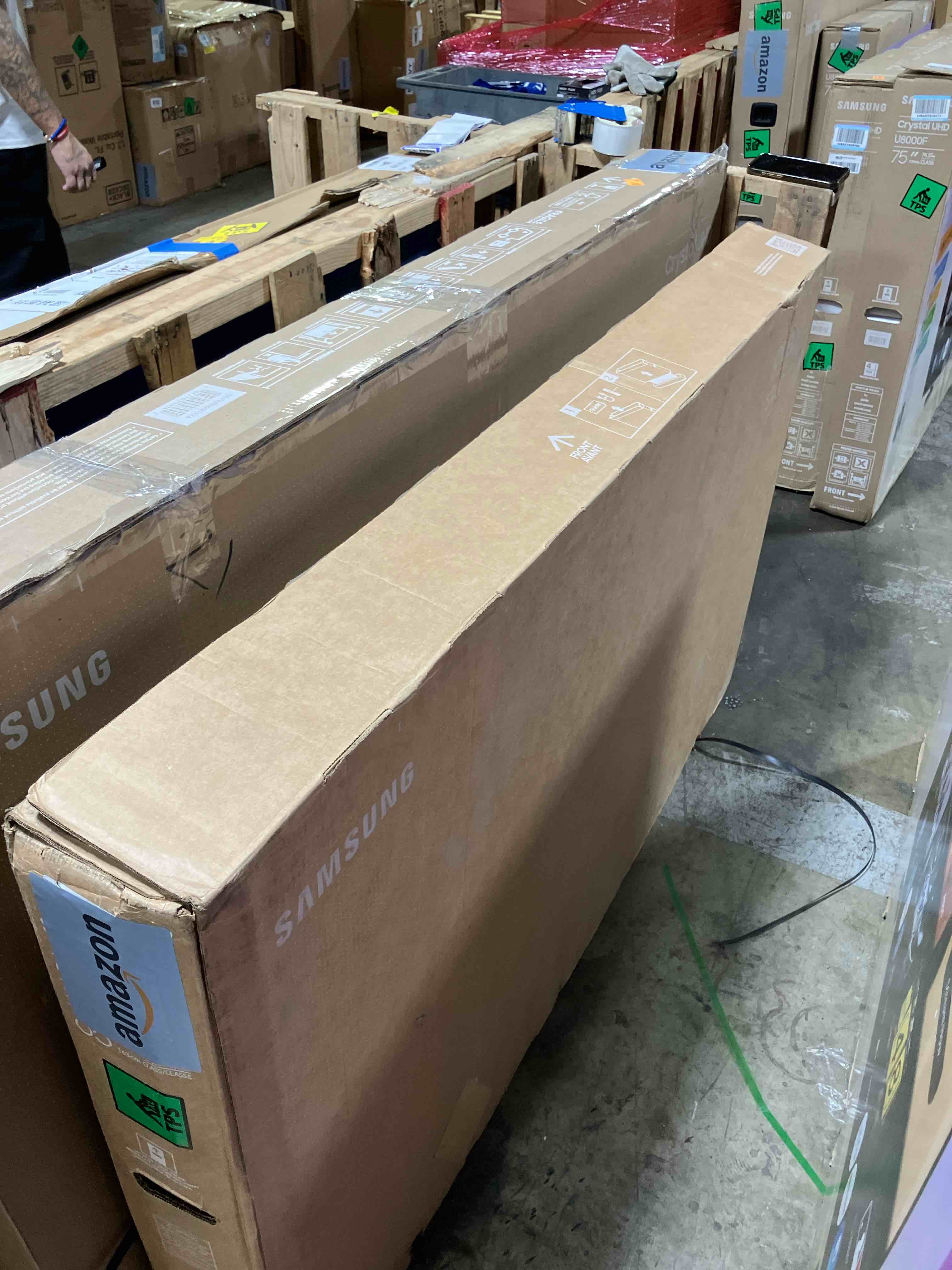 https://s3.amazonaws.com/lotting-images-prod/phillipi/PNK3528486_1759950703880.jpeg