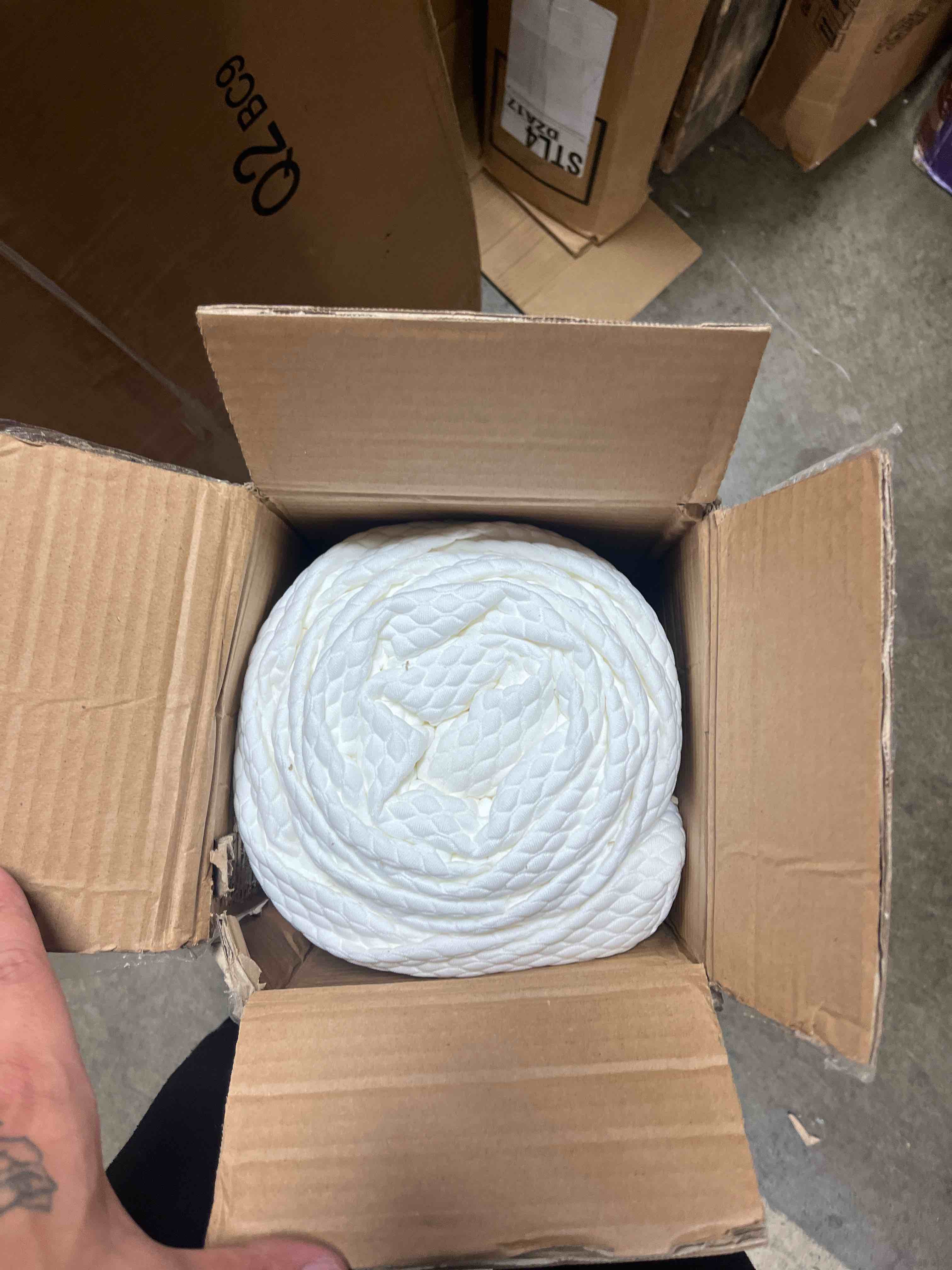 https://s3.amazonaws.com/lotting-images-prod/phillipi/PNK3528538_1758566588908.jpeg