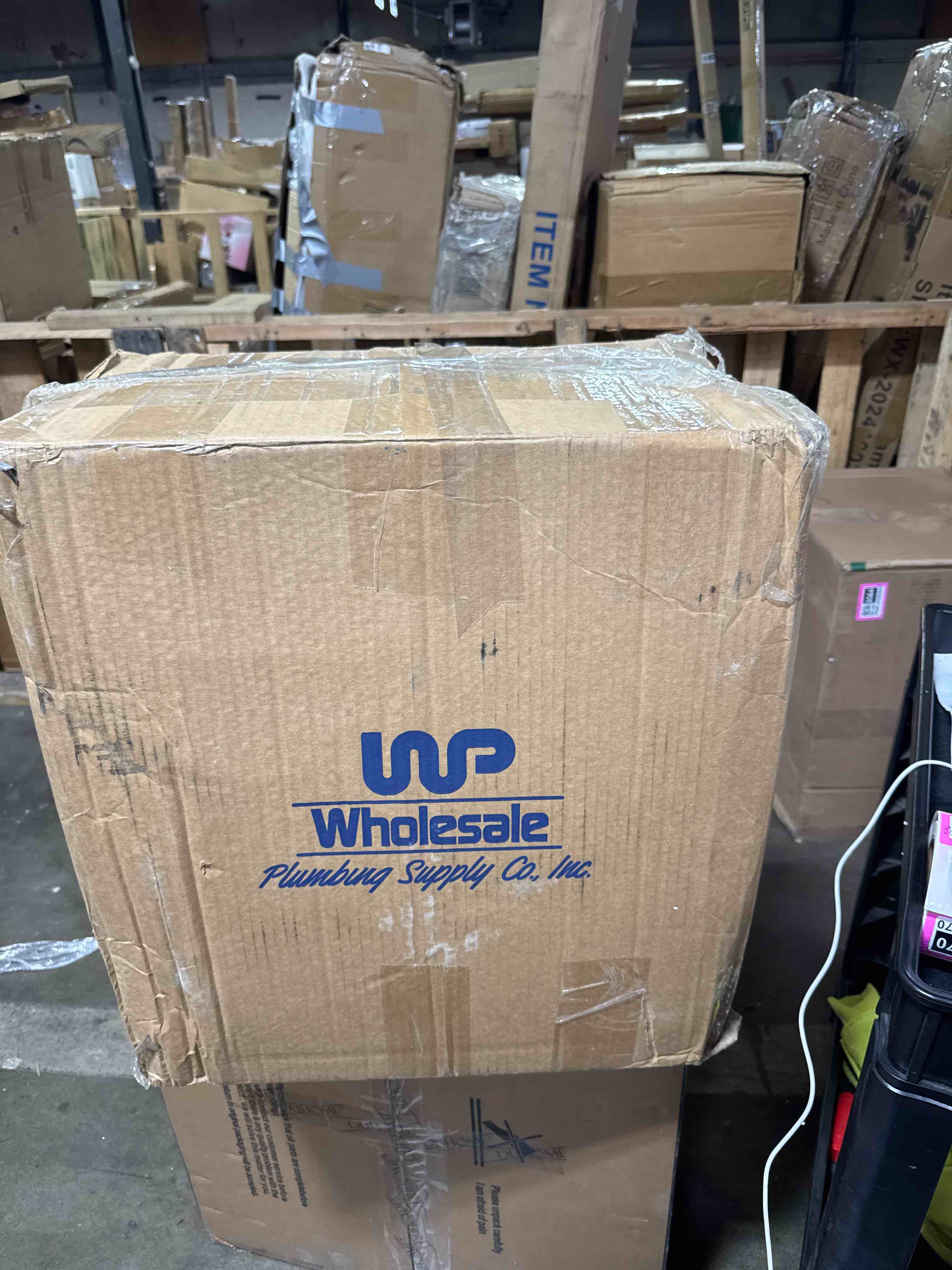 https://s3.amazonaws.com/lotting-images-prod/phillipi/PNK3528565_1758566221172.jpeg