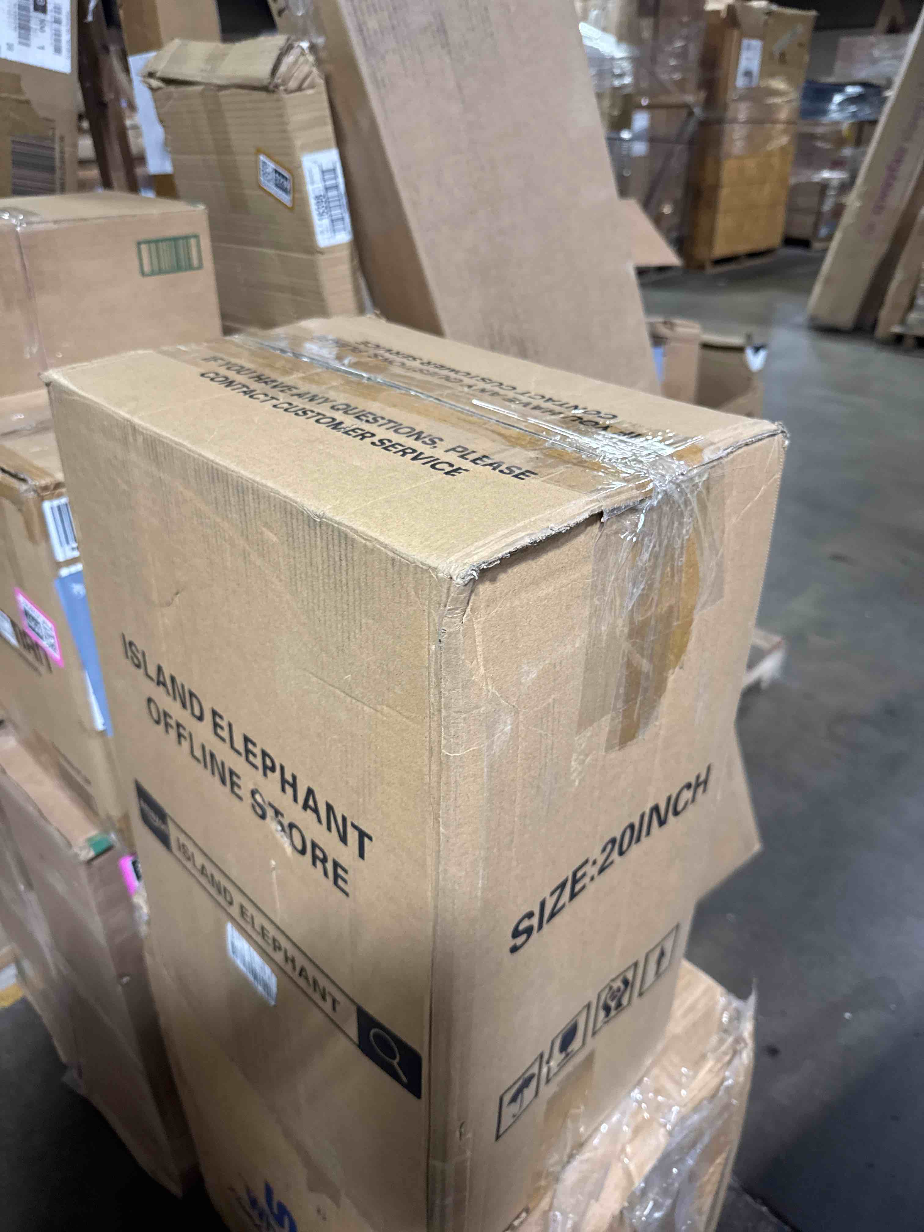 https://s3.amazonaws.com/lotting-images-prod/phillipi/PNK3528568_1758566799403.jpeg