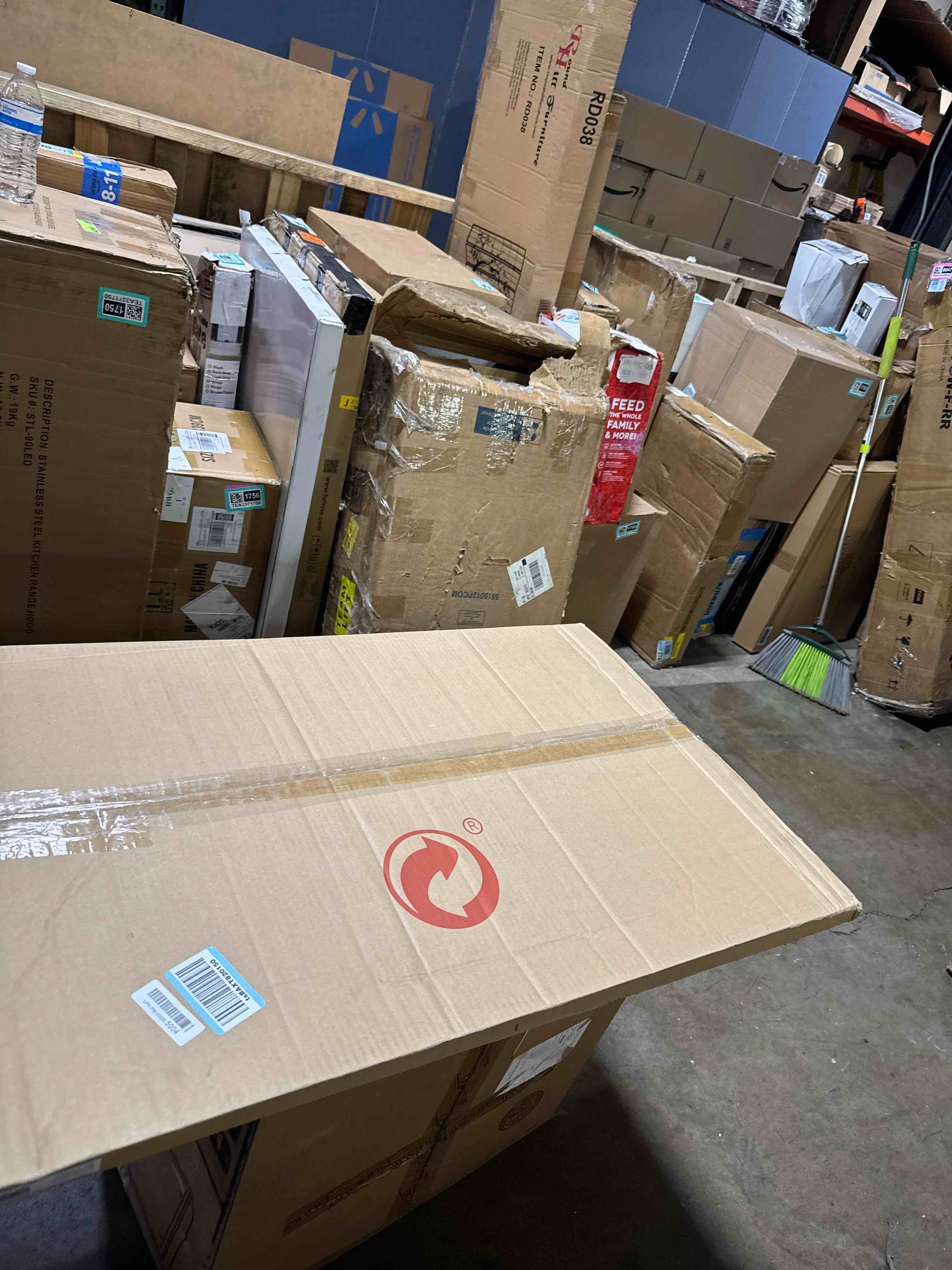 https://s3.amazonaws.com/lotting-images-prod/phillipi/PNK3528573_1758567260153.jpeg