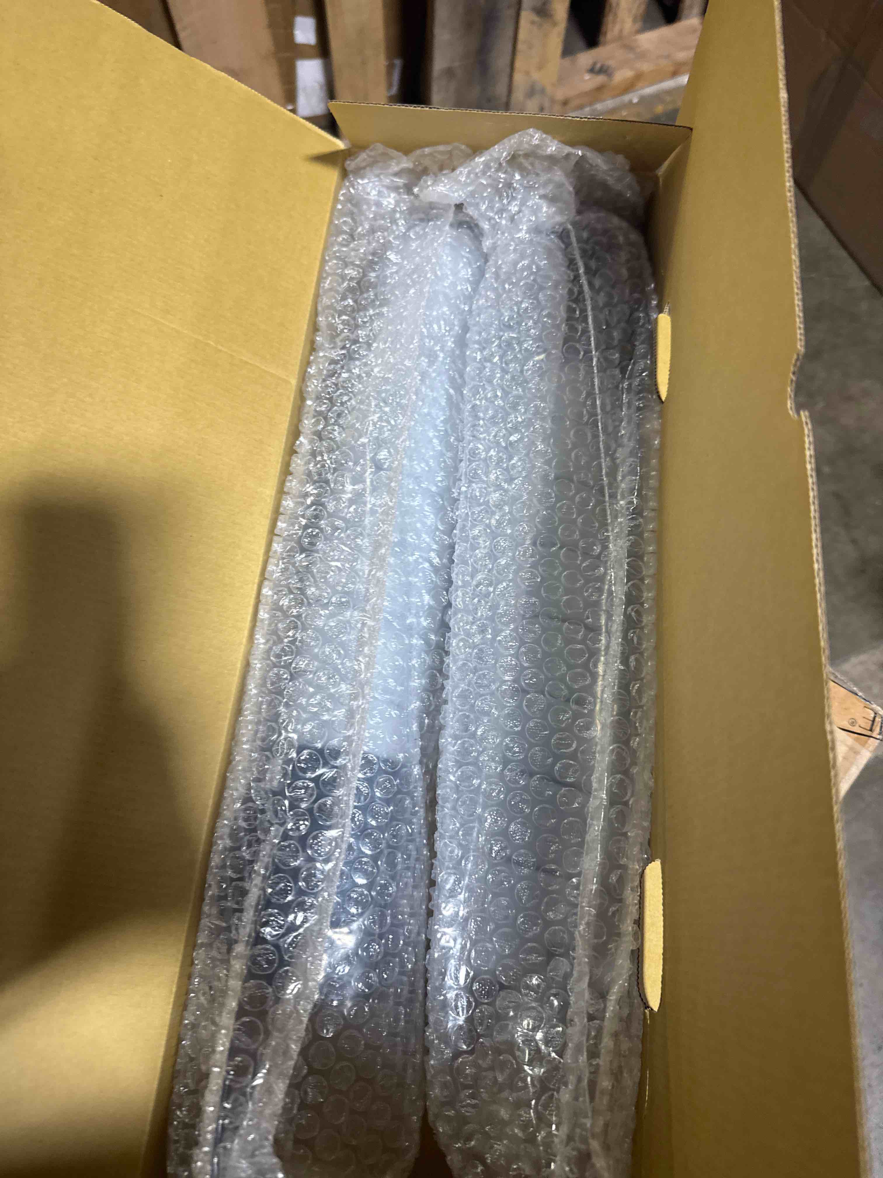 https://s3.amazonaws.com/lotting-images-prod/phillipi/PNK3528580_1758631612061.jpeg