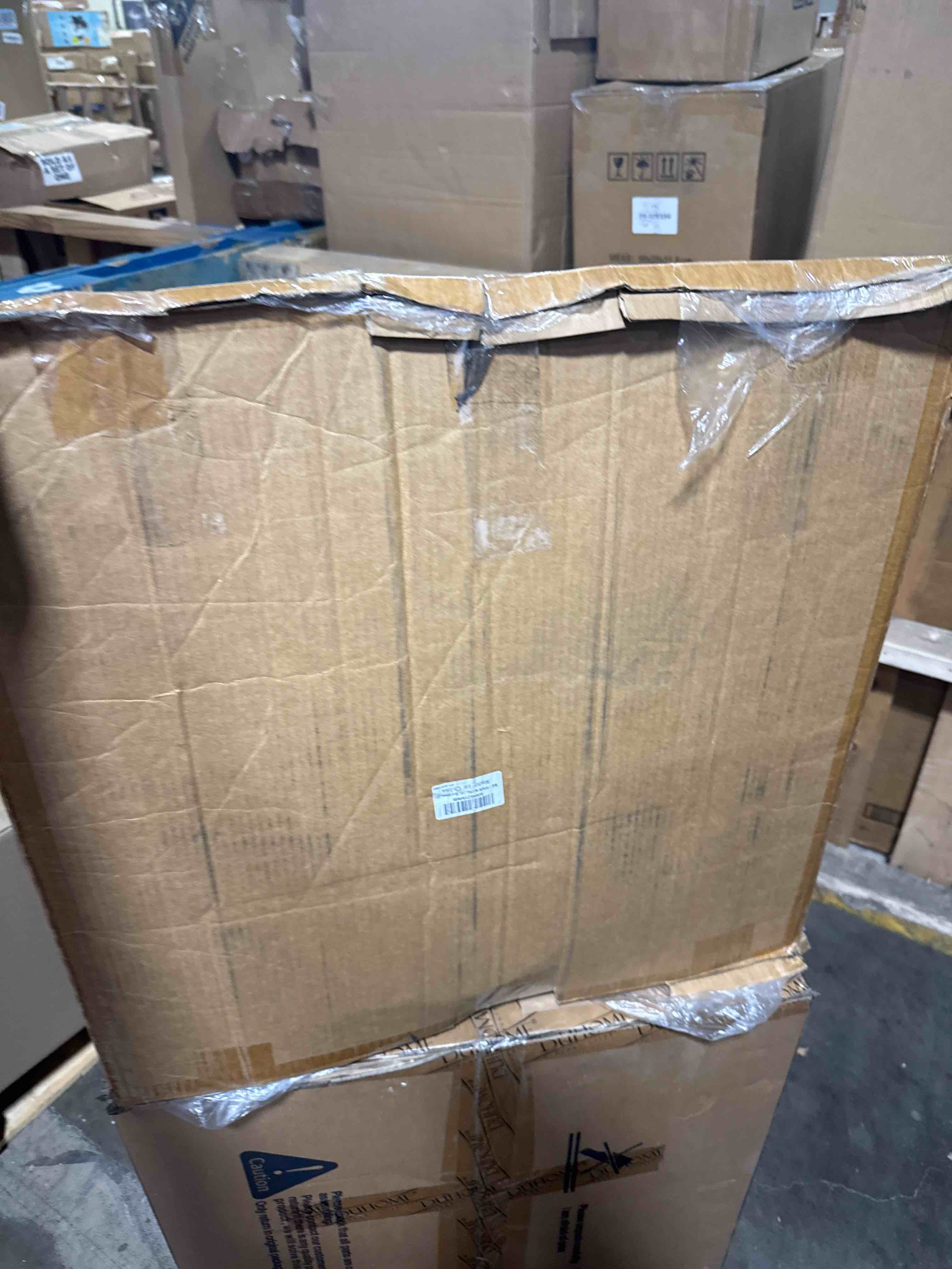 https://s3.amazonaws.com/lotting-images-prod/phillipi/PNK3528581_1758631757987.jpeg