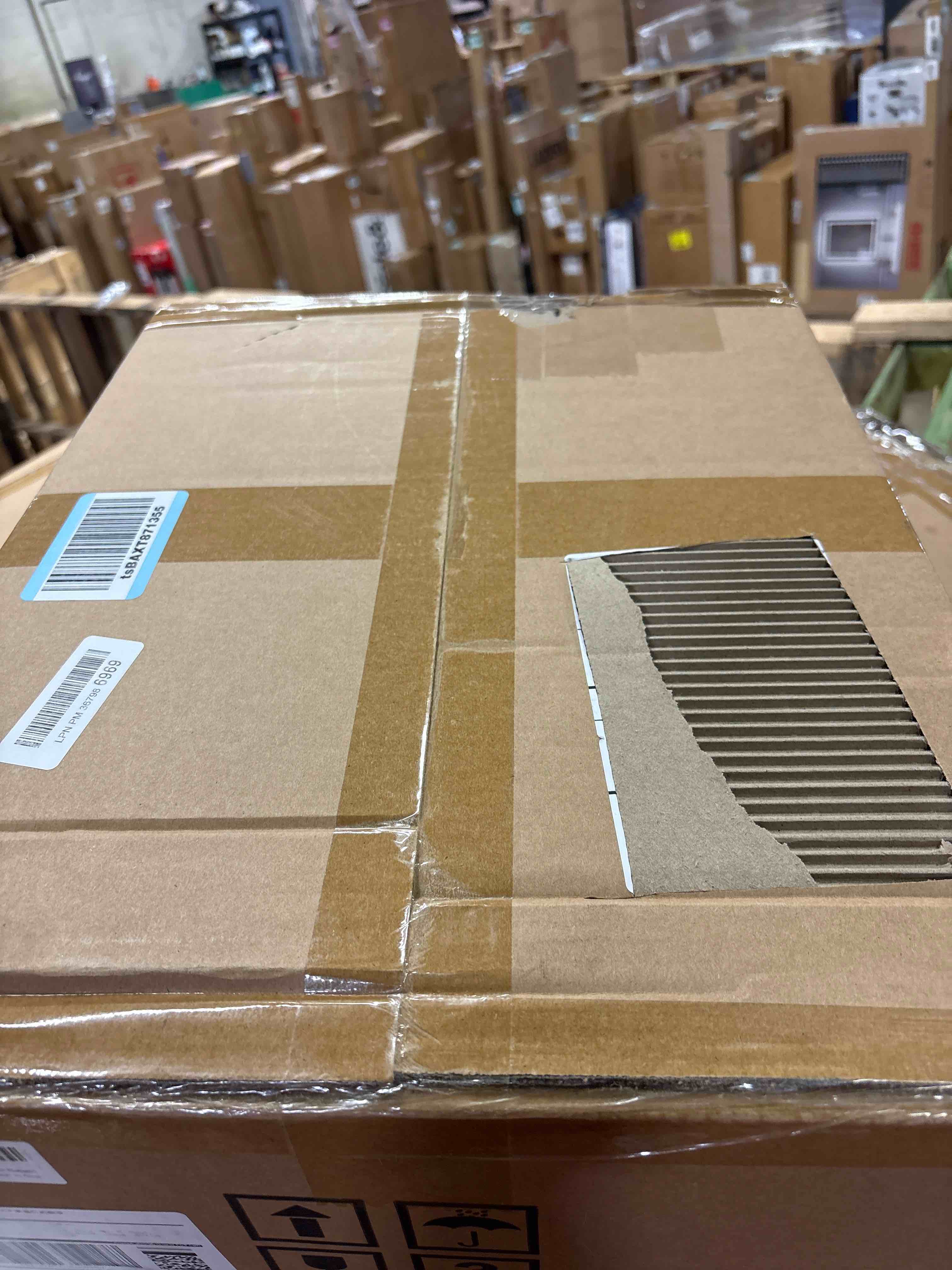 https://s3.amazonaws.com/lotting-images-prod/phillipi/PNK3528642_1758654764861.jpeg