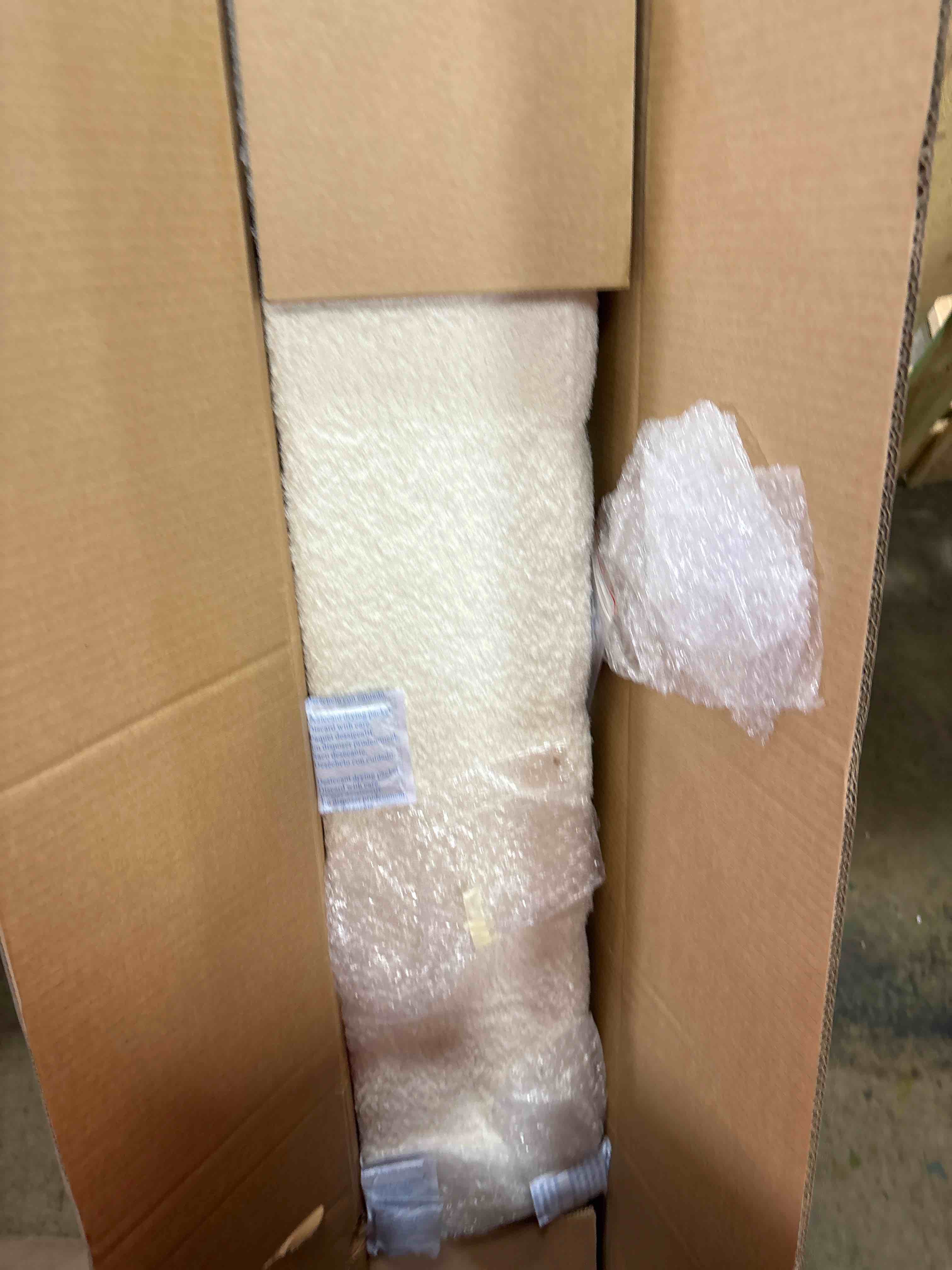 https://s3.amazonaws.com/lotting-images-prod/phillipi/PNK3528655_1758656974840.jpeg