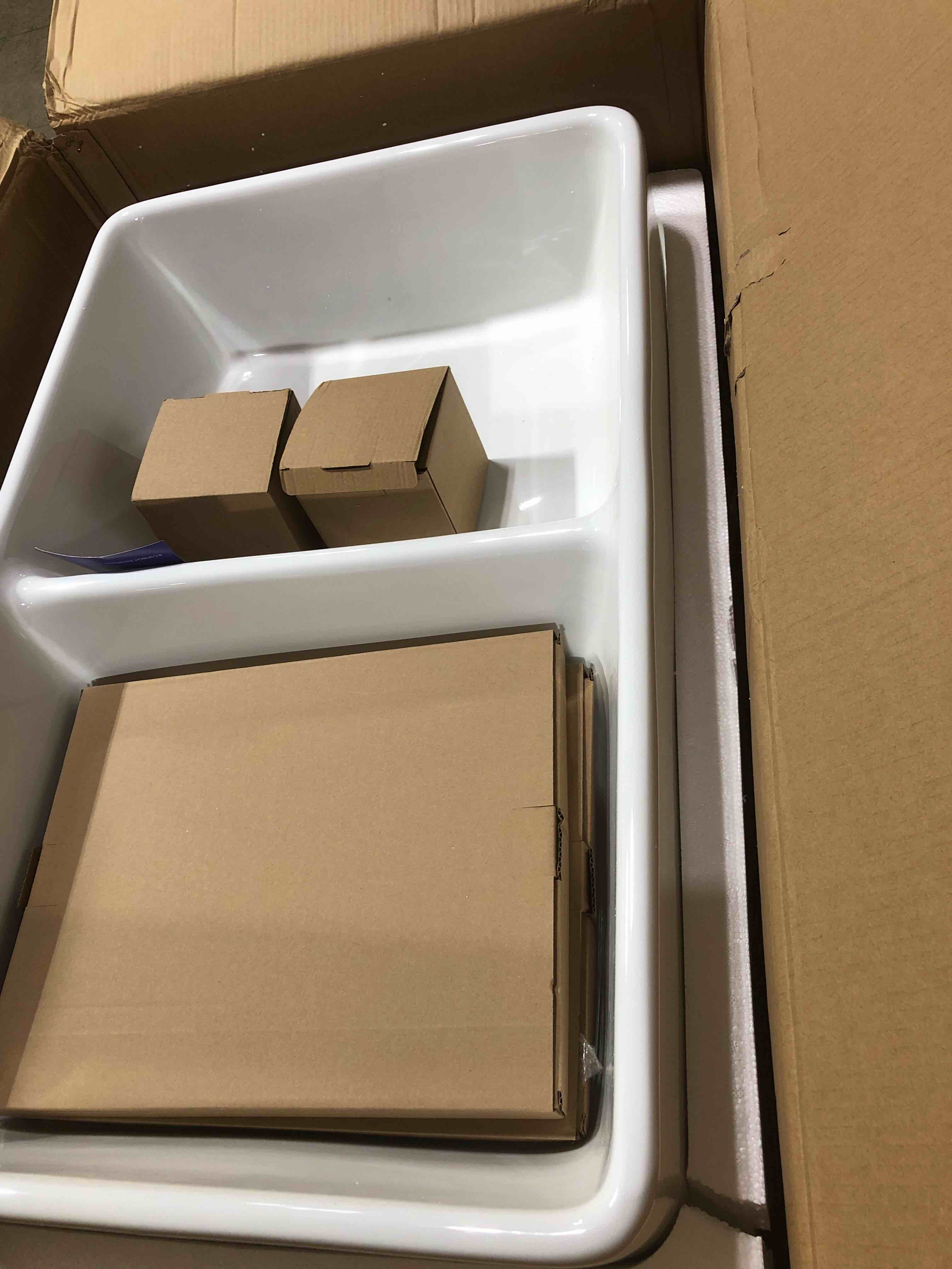 https://s3.amazonaws.com/lotting-images-prod/phillipi/PNK3528705_1758656411871.jpeg