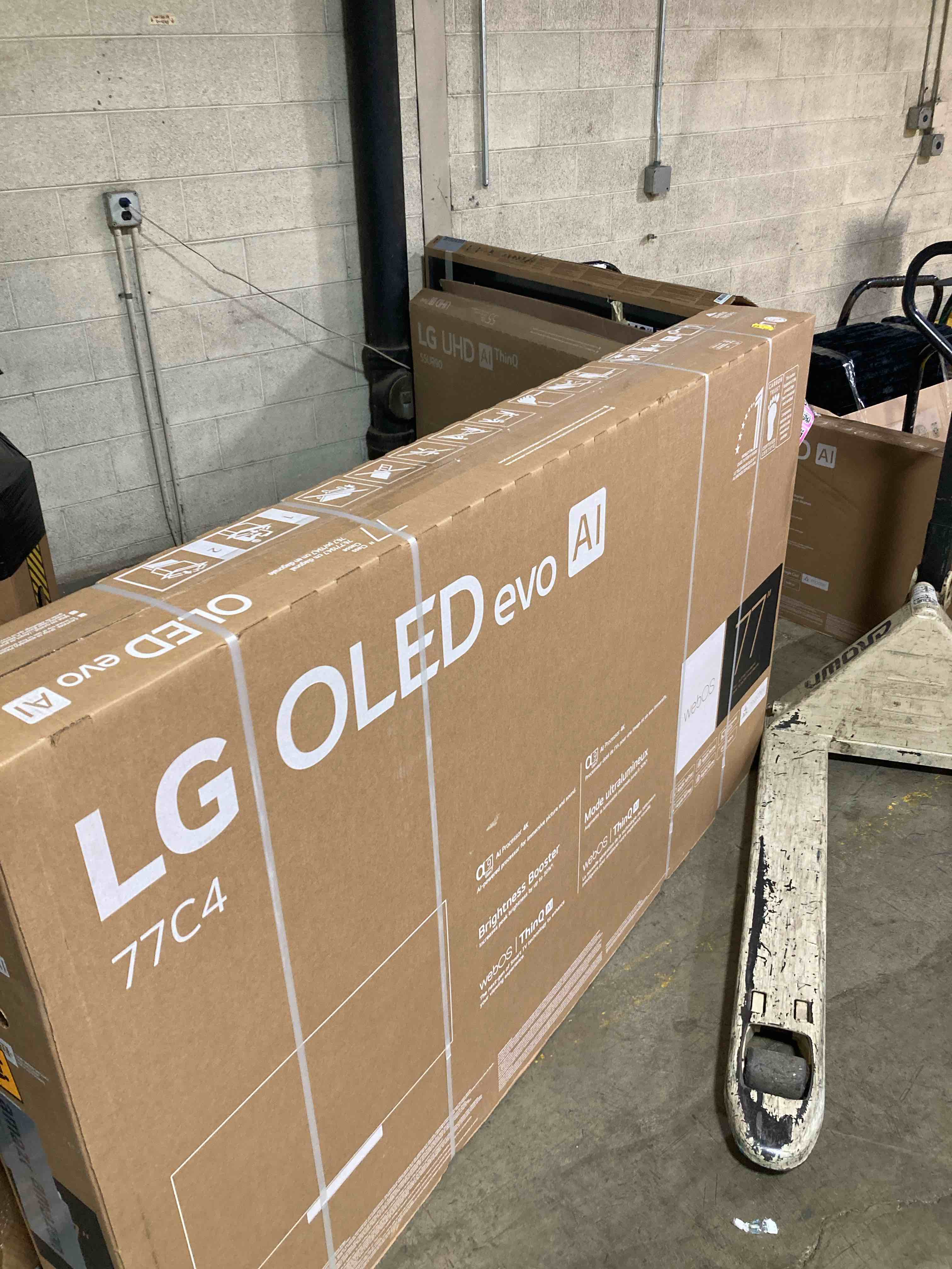 https://s3.amazonaws.com/lotting-images-prod/phillipi/PNK3528732_1758899666244.jpeg