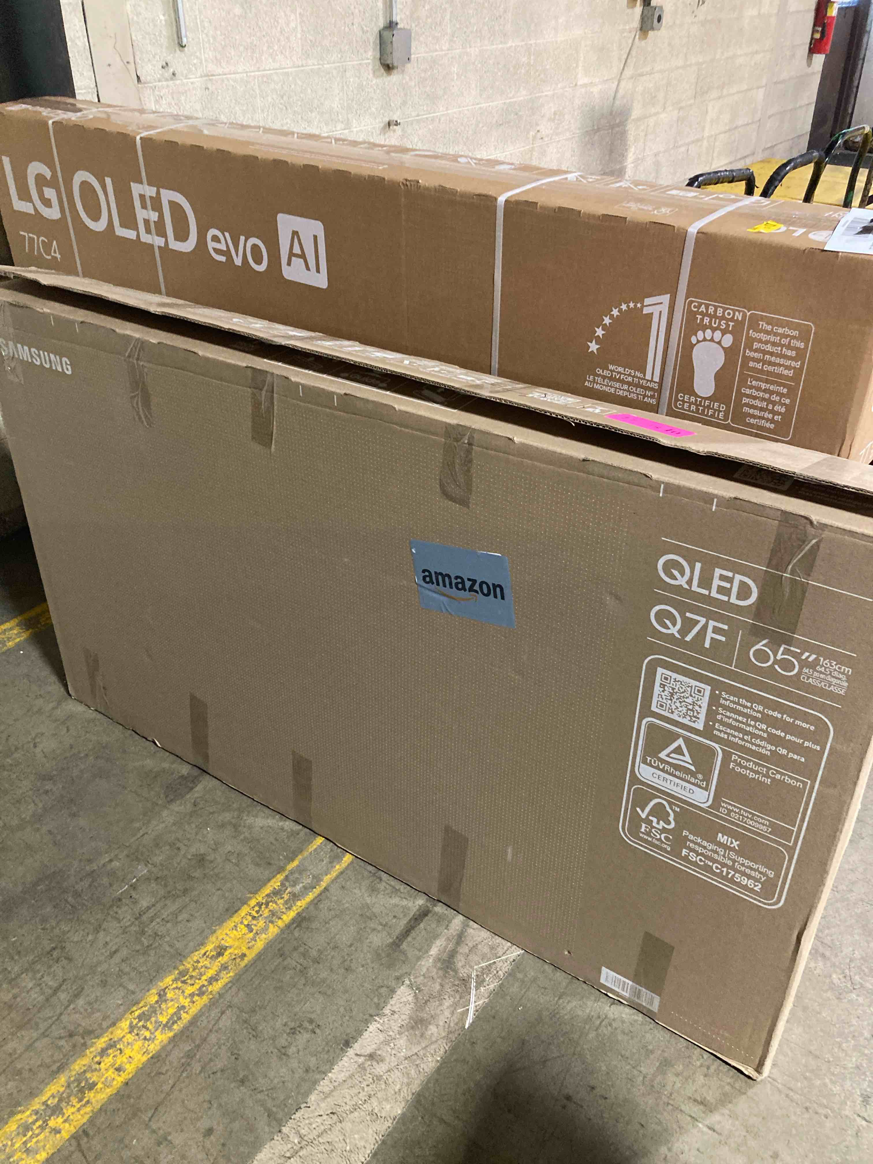 https://s3.amazonaws.com/lotting-images-prod/phillipi/PNK3528734_1758901143657.jpeg