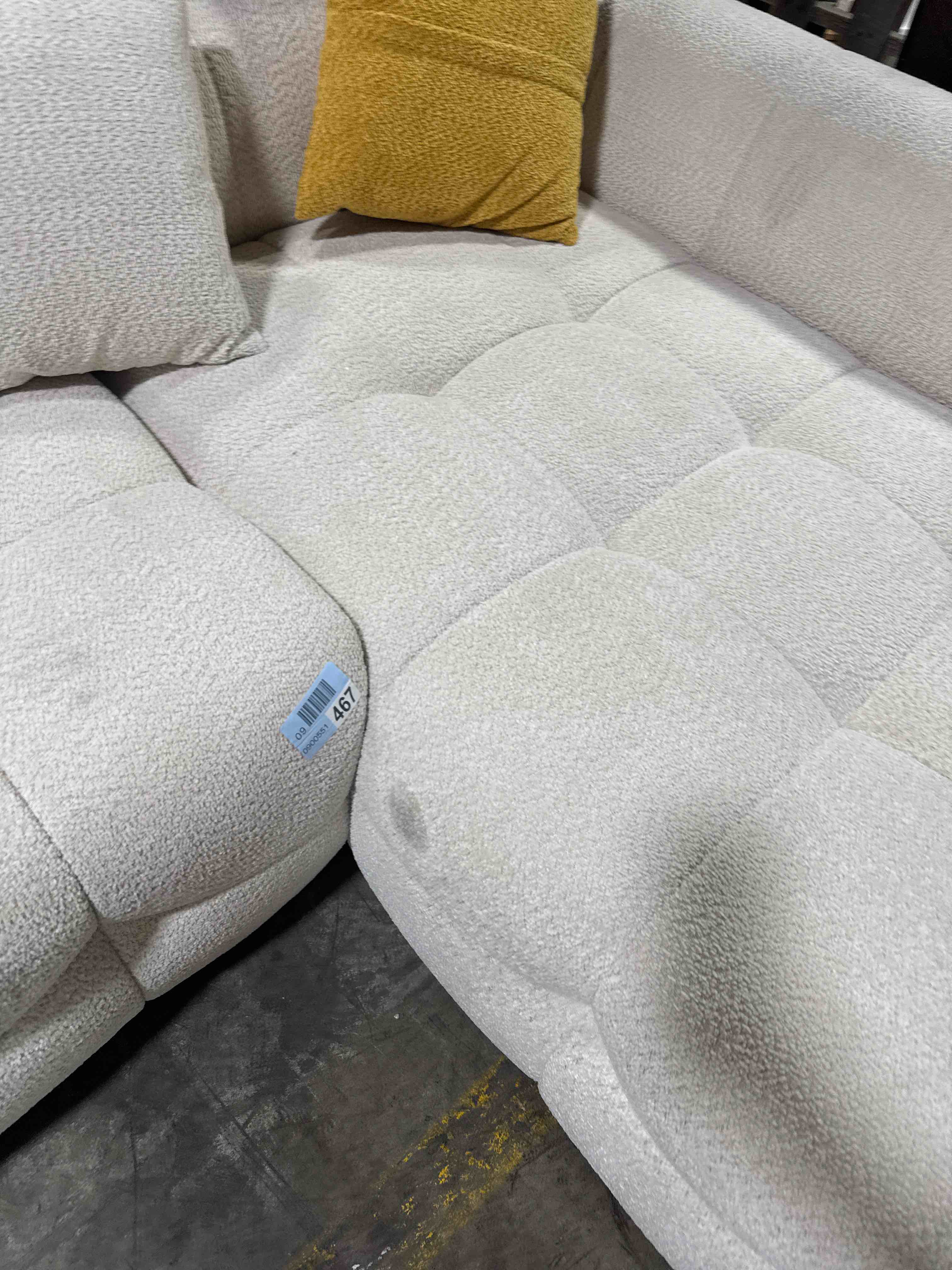 https://s3.amazonaws.com/lotting-images-prod/phillipi/PNK3528736_1758917939085.jpeg