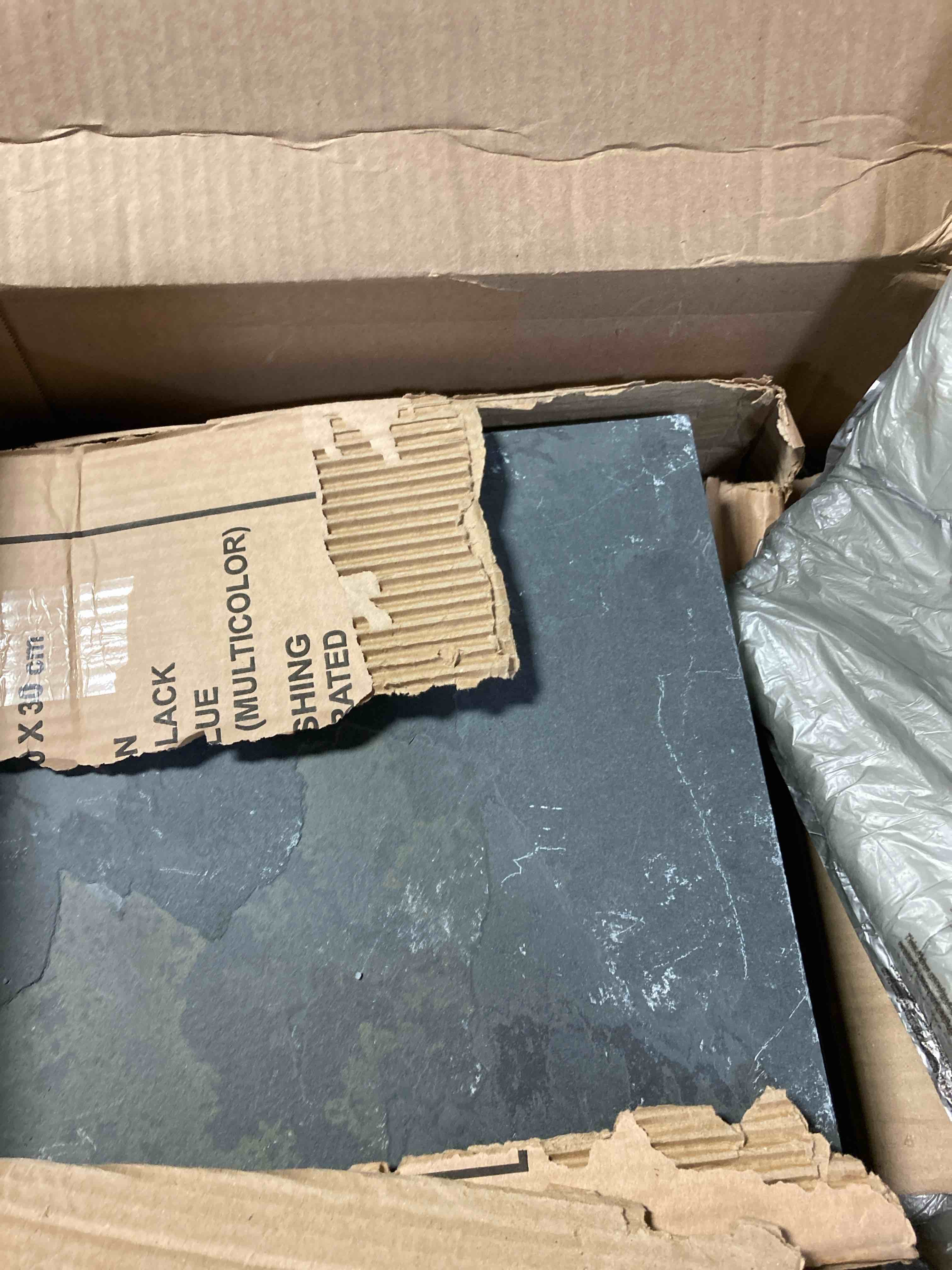 https://s3.amazonaws.com/lotting-images-prod/phillipi/PNK3528753_1759161944821.jpeg