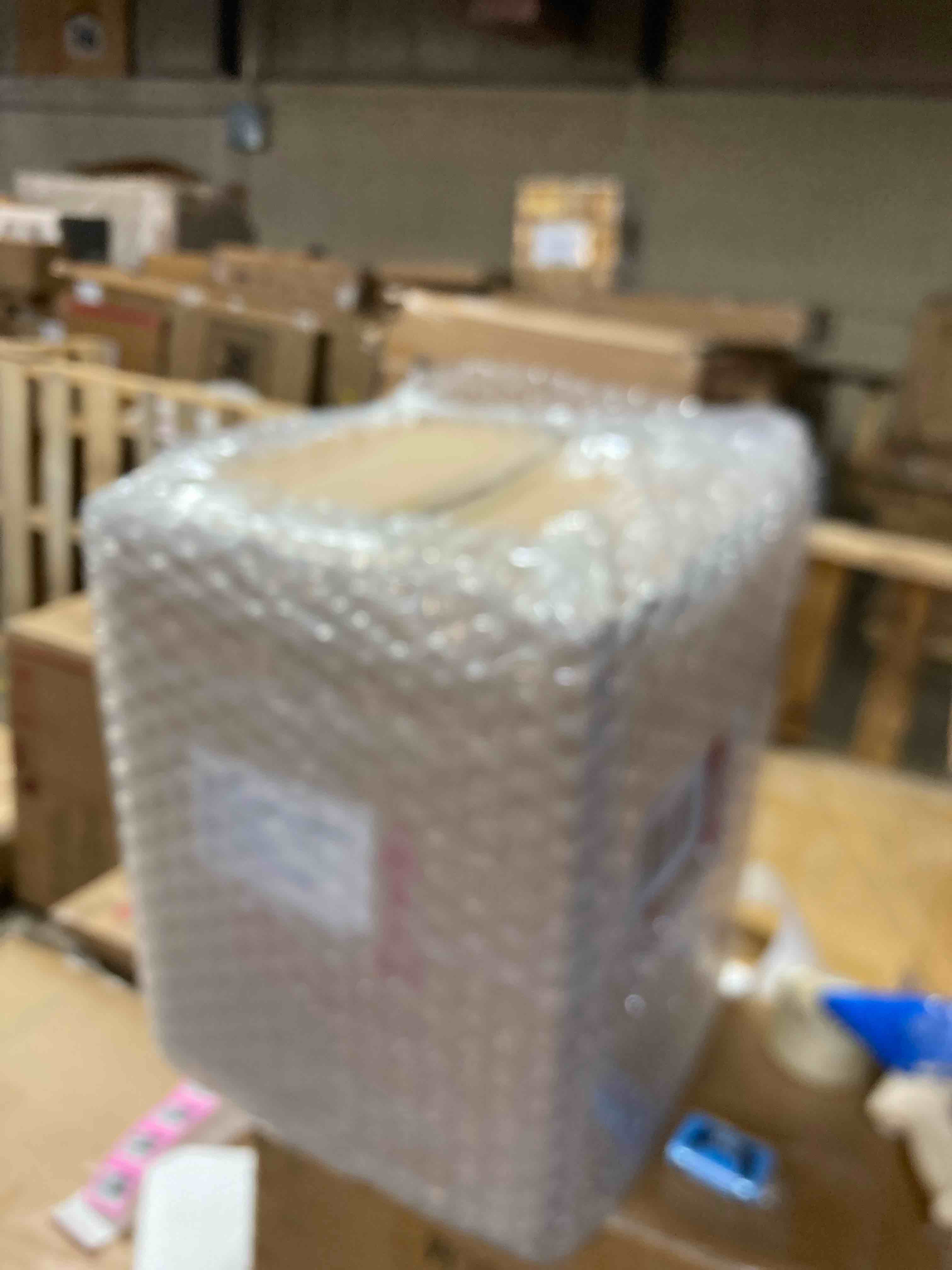 https://s3.amazonaws.com/lotting-images-prod/phillipi/PNK3528757_1759163497747.jpeg