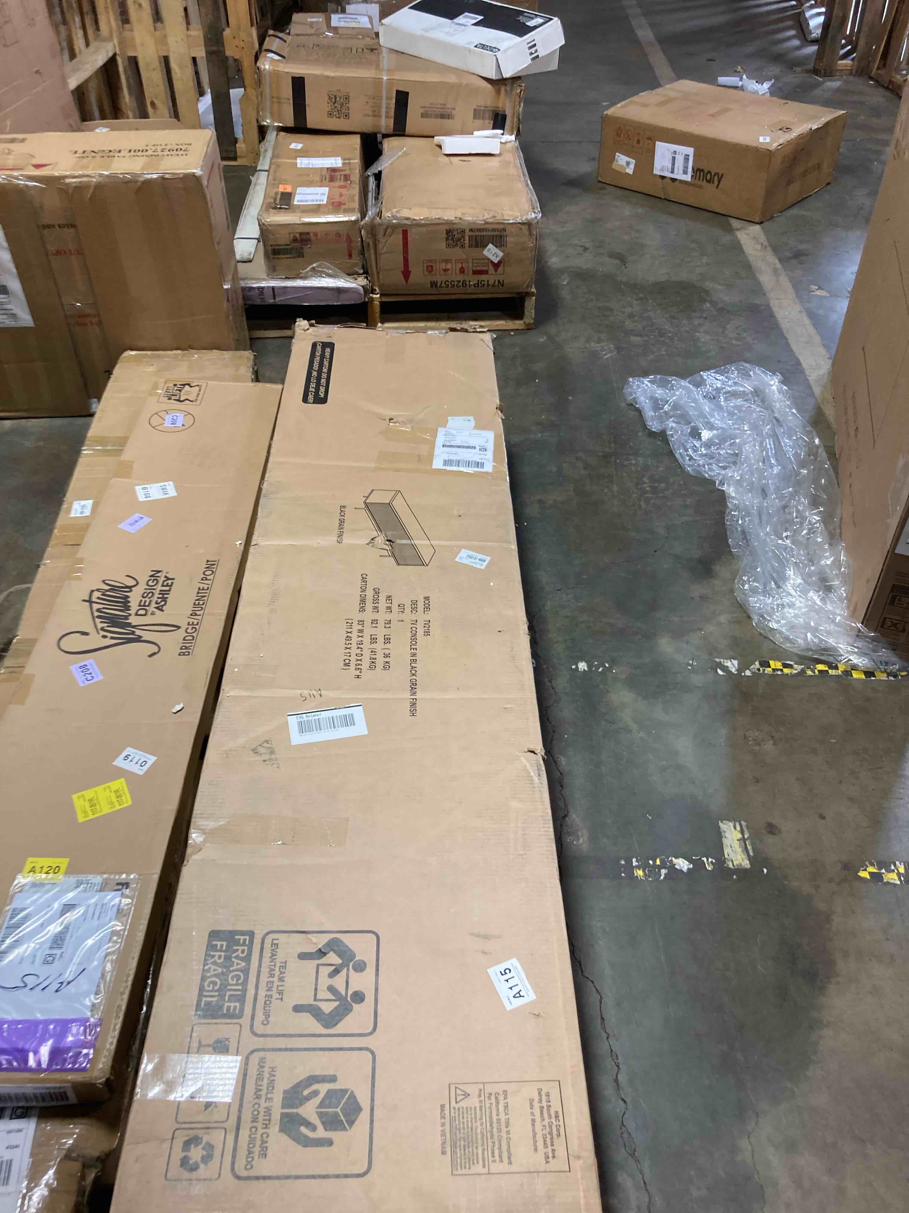 https://s3.amazonaws.com/lotting-images-prod/phillipi/PNK3528770_1759171017134.jpeg