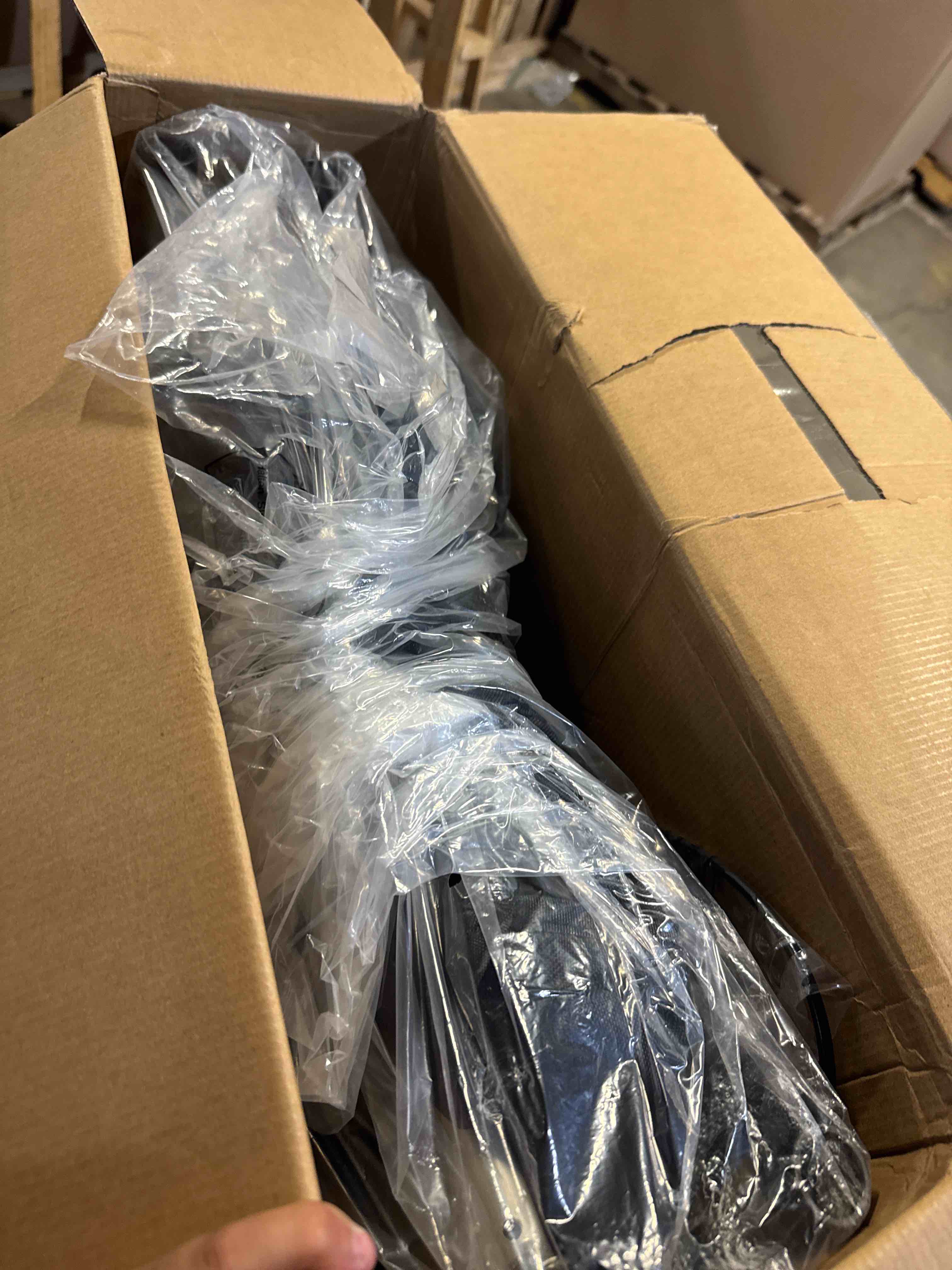 https://s3.amazonaws.com/lotting-images-prod/phillipi/PNK3528835_1759167901922.jpeg