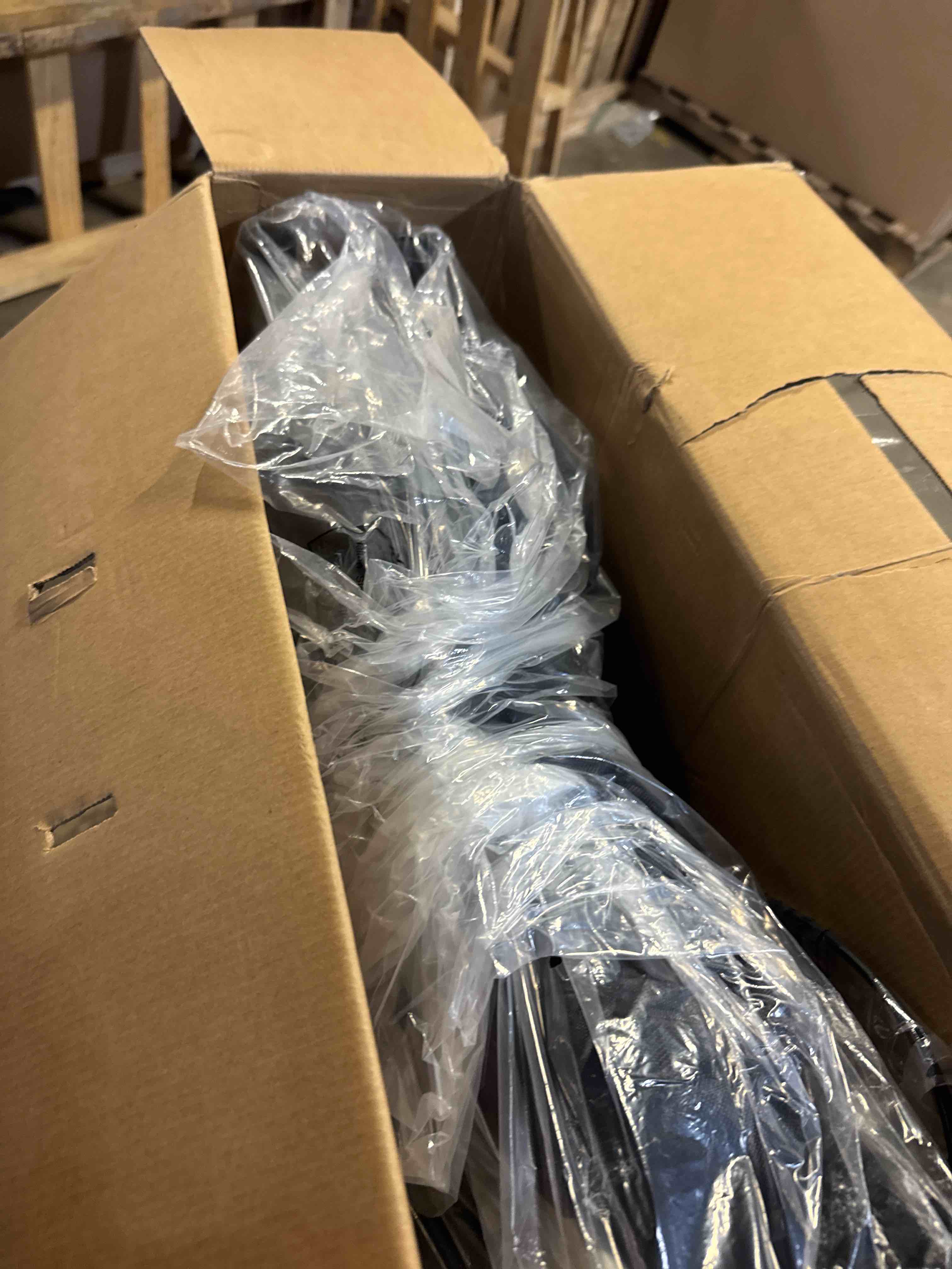 https://s3.amazonaws.com/lotting-images-prod/phillipi/PNK3528835_1759167904064.jpeg