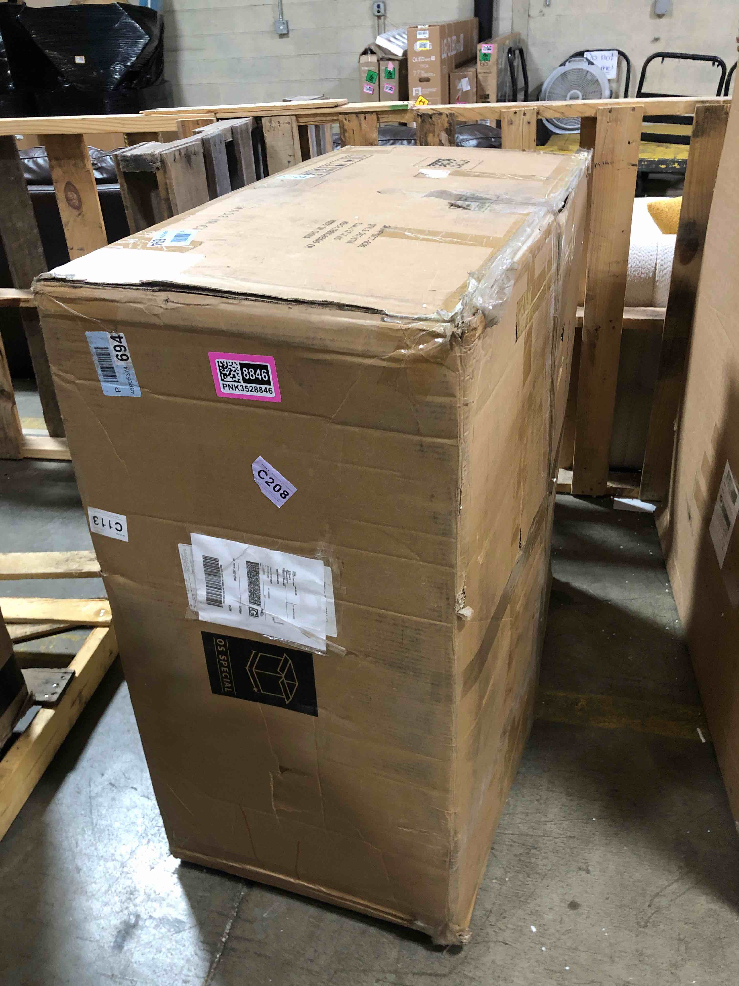 https://s3.amazonaws.com/lotting-images-prod/phillipi/PNK3528846_1759242666094.jpeg