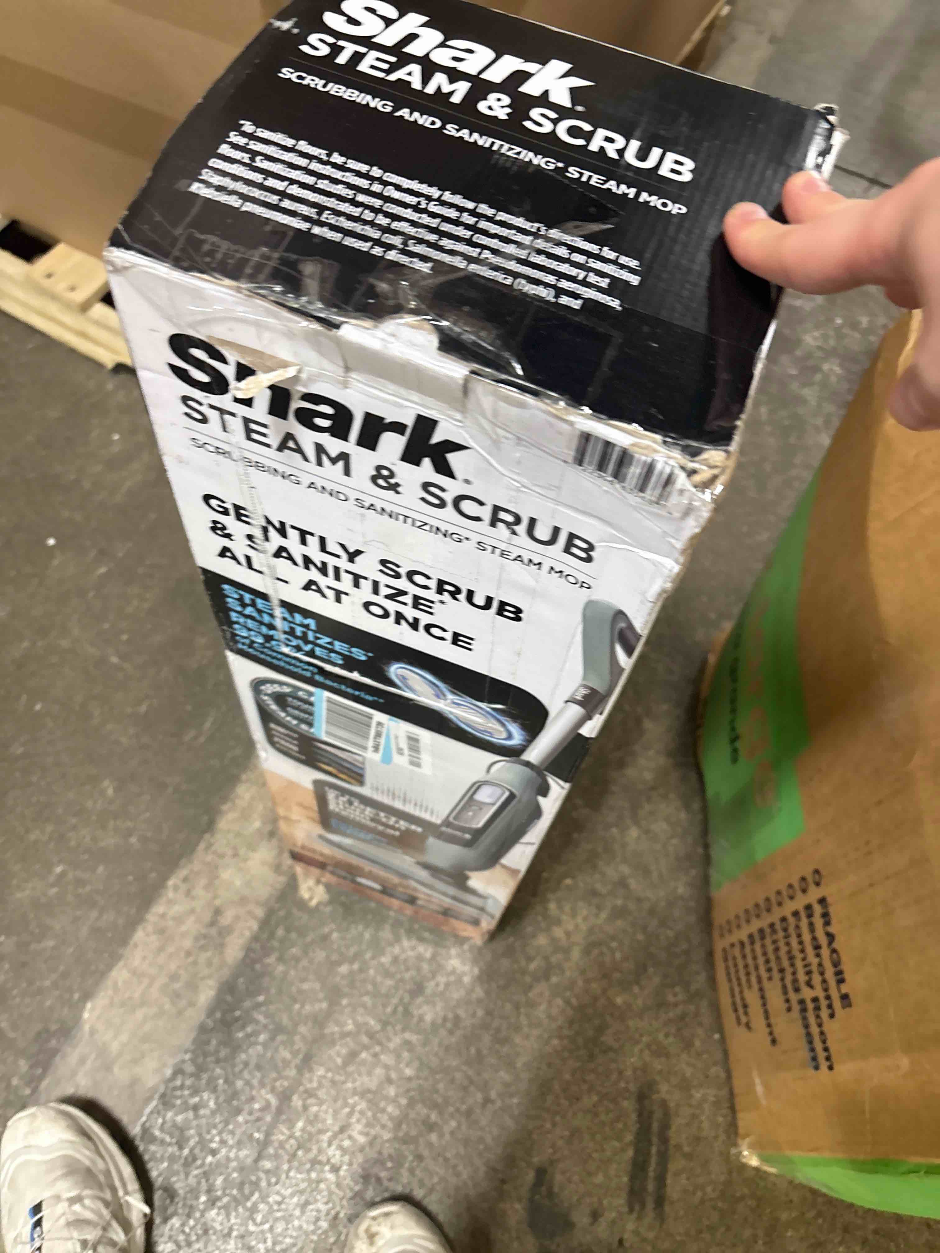 https://s3.amazonaws.com/lotting-images-prod/phillipi/PNK3528978_1760459014984.jpeg