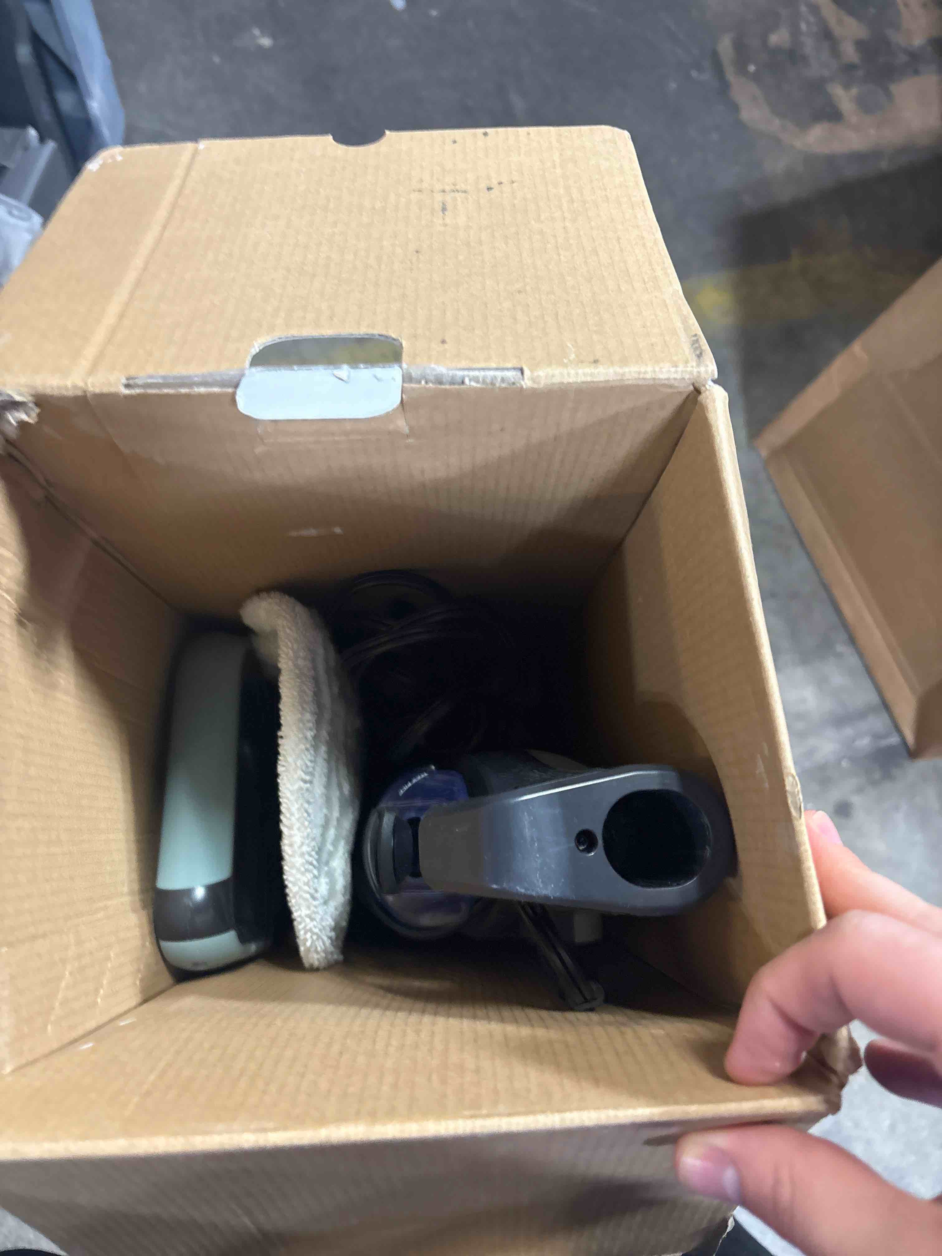 https://s3.amazonaws.com/lotting-images-prod/phillipi/PNK3528978_1760459057204.jpeg