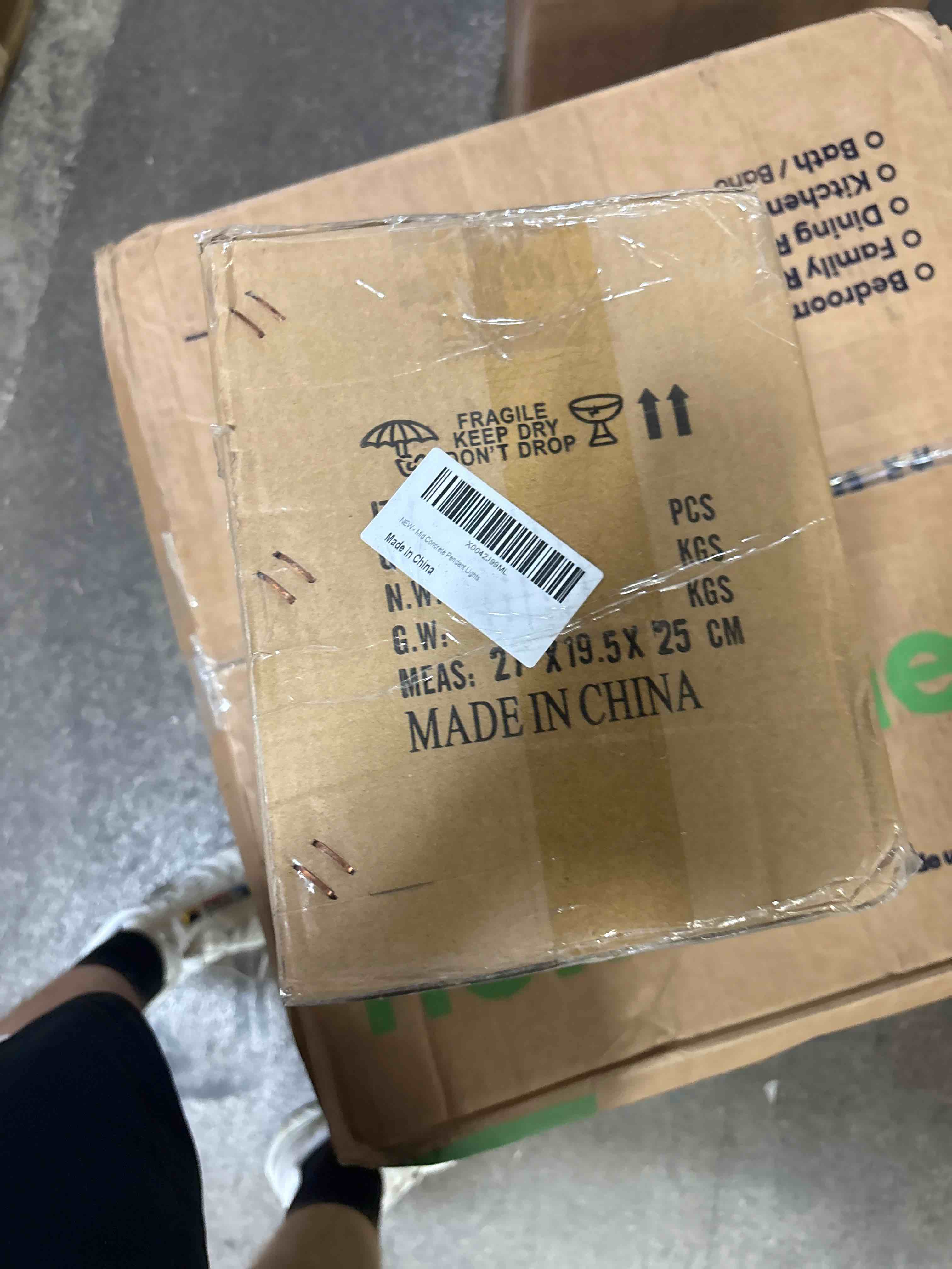 https://s3.amazonaws.com/lotting-images-prod/phillipi/PNK3528980_1760459368439.jpeg