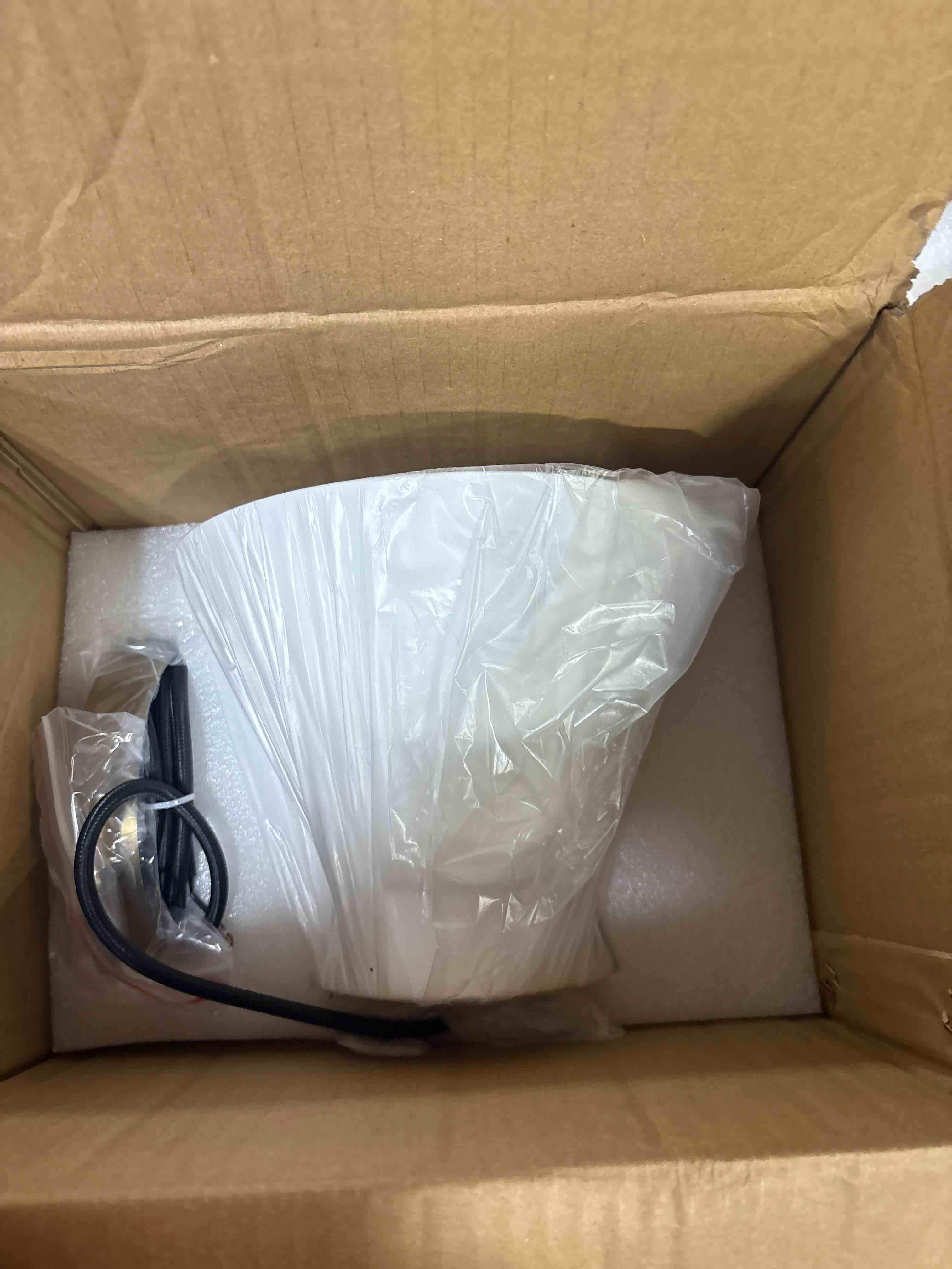 https://s3.amazonaws.com/lotting-images-prod/phillipi/PNK3528980_1760459413564.jpeg