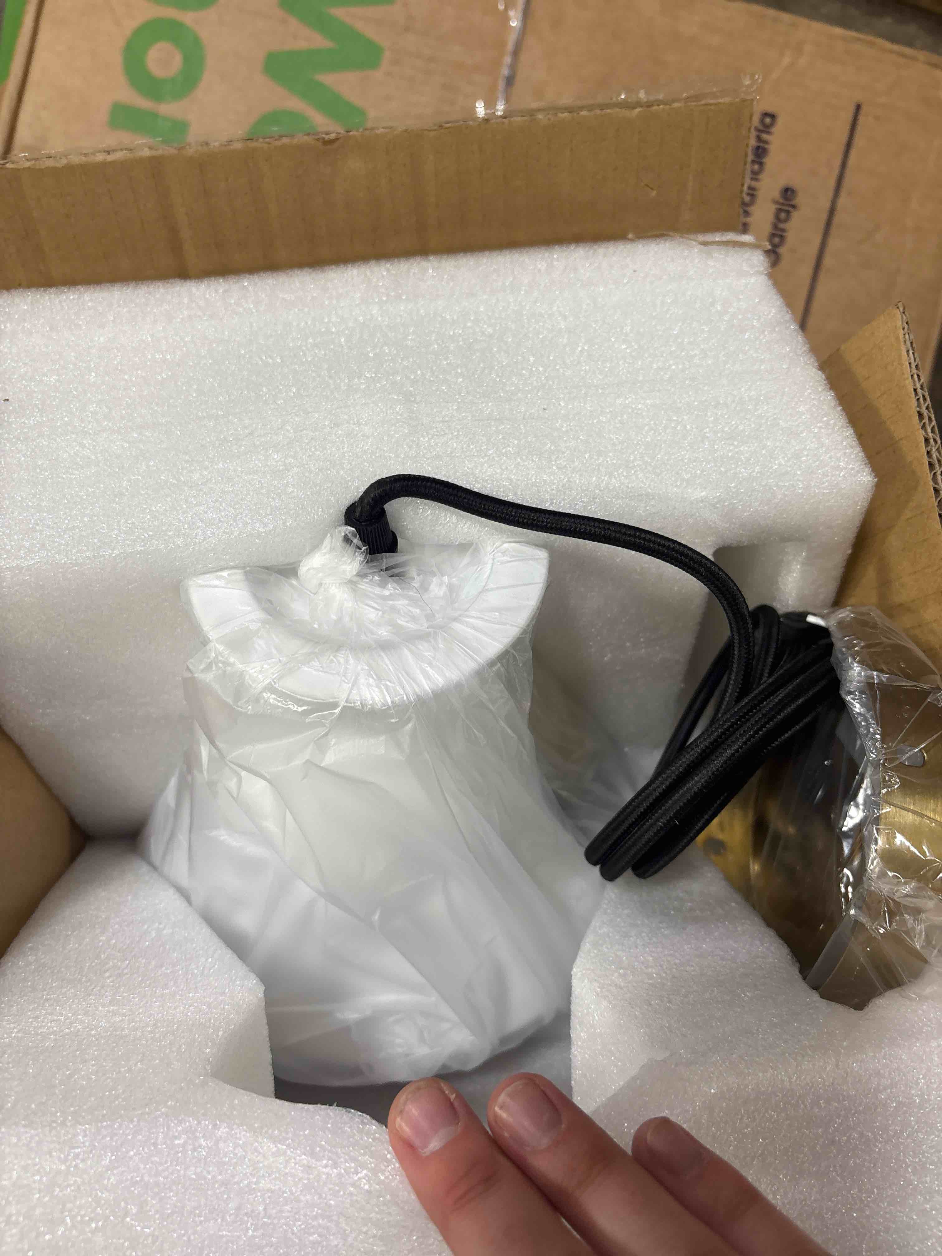 https://s3.amazonaws.com/lotting-images-prod/phillipi/PNK3528995_1760462377224.jpeg