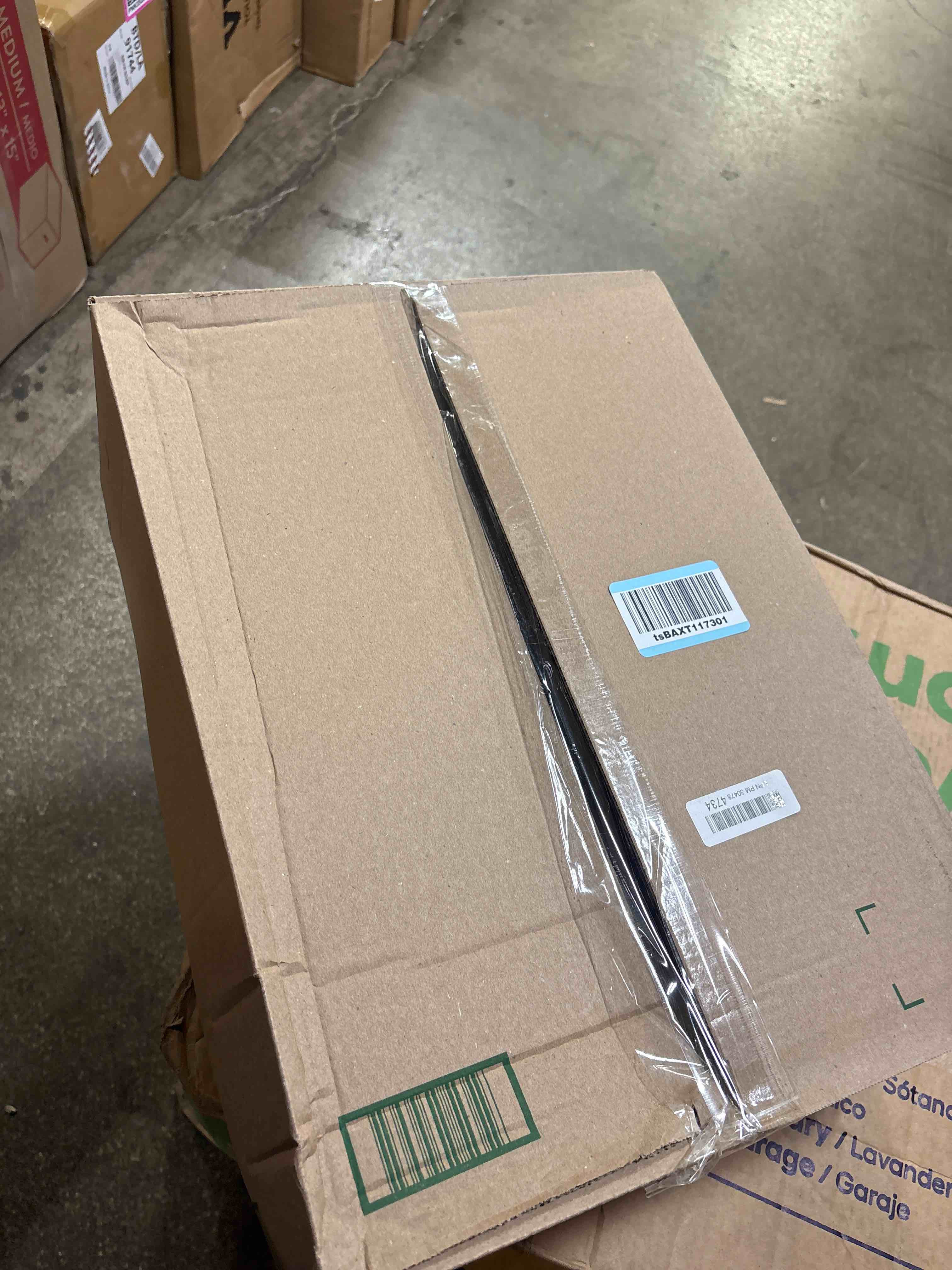 https://s3.amazonaws.com/lotting-images-prod/phillipi/PNK3529000_1760463130767.jpeg