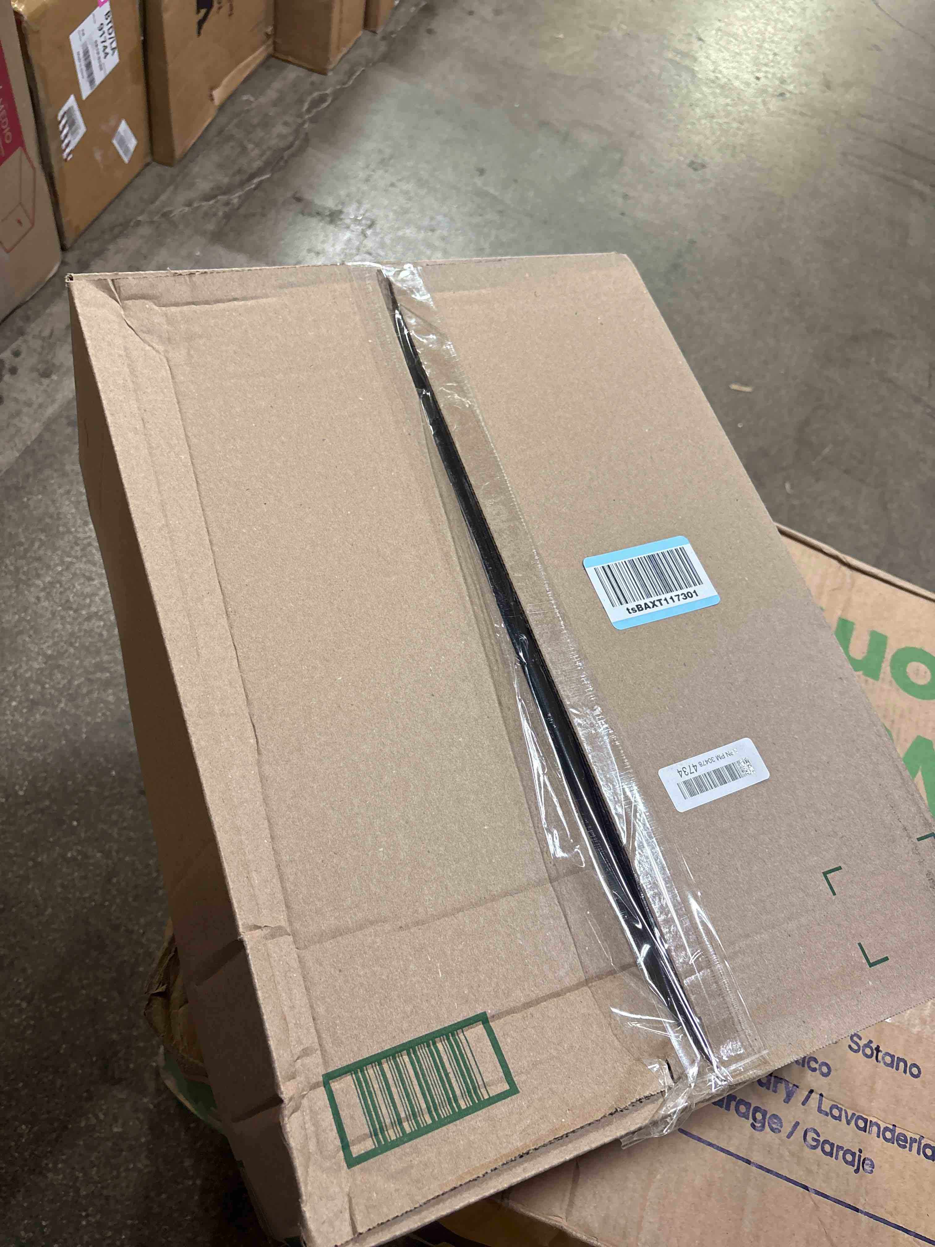 https://s3.amazonaws.com/lotting-images-prod/phillipi/PNK3529000_1760463131635.jpeg
