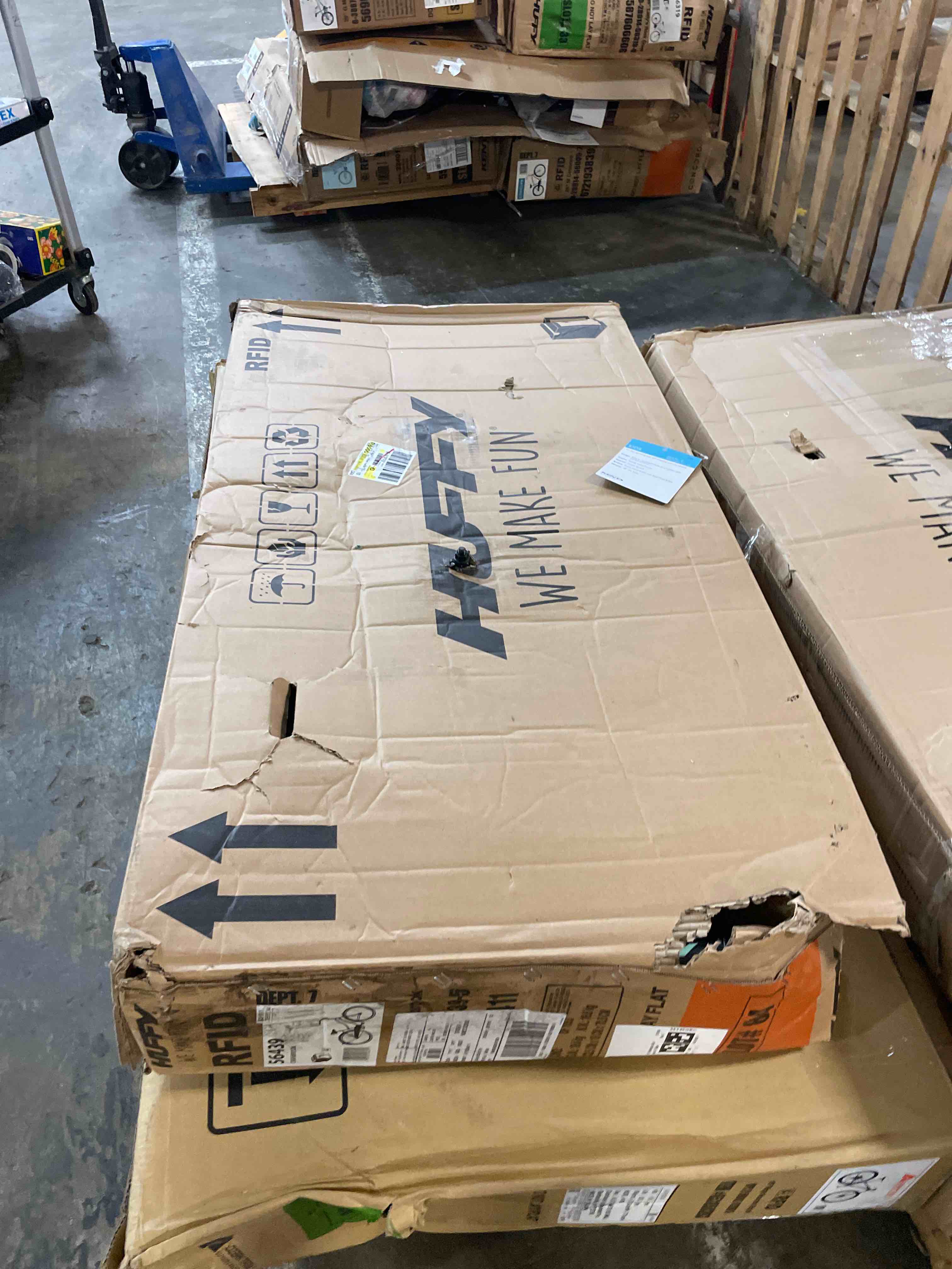 https://s3.amazonaws.com/lotting-images-prod/phillipi/PNK3529420_1748960700493.jpeg