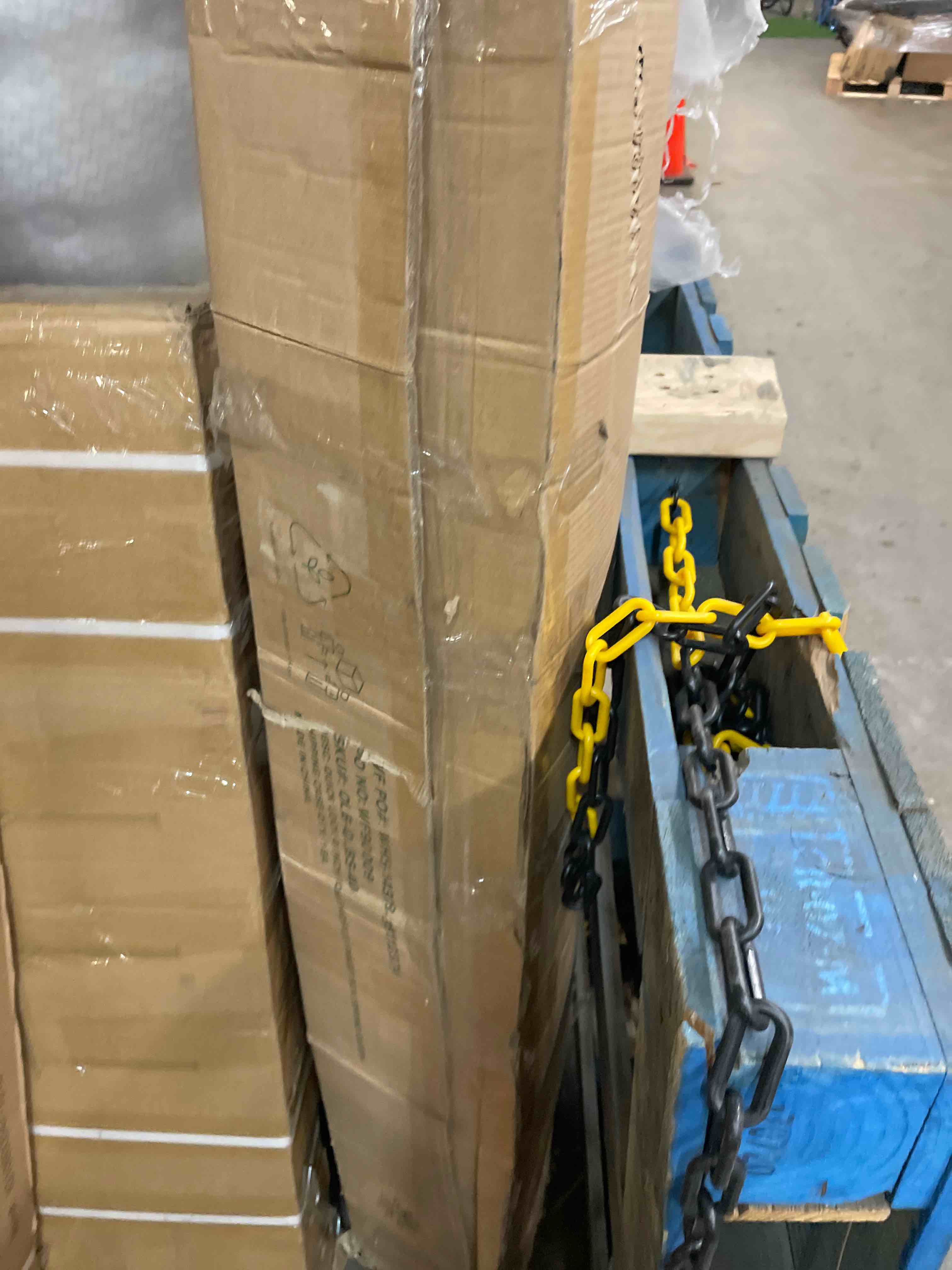 https://s3.amazonaws.com/lotting-images-prod/phillipi/PNK3529431_1748957290067.jpeg