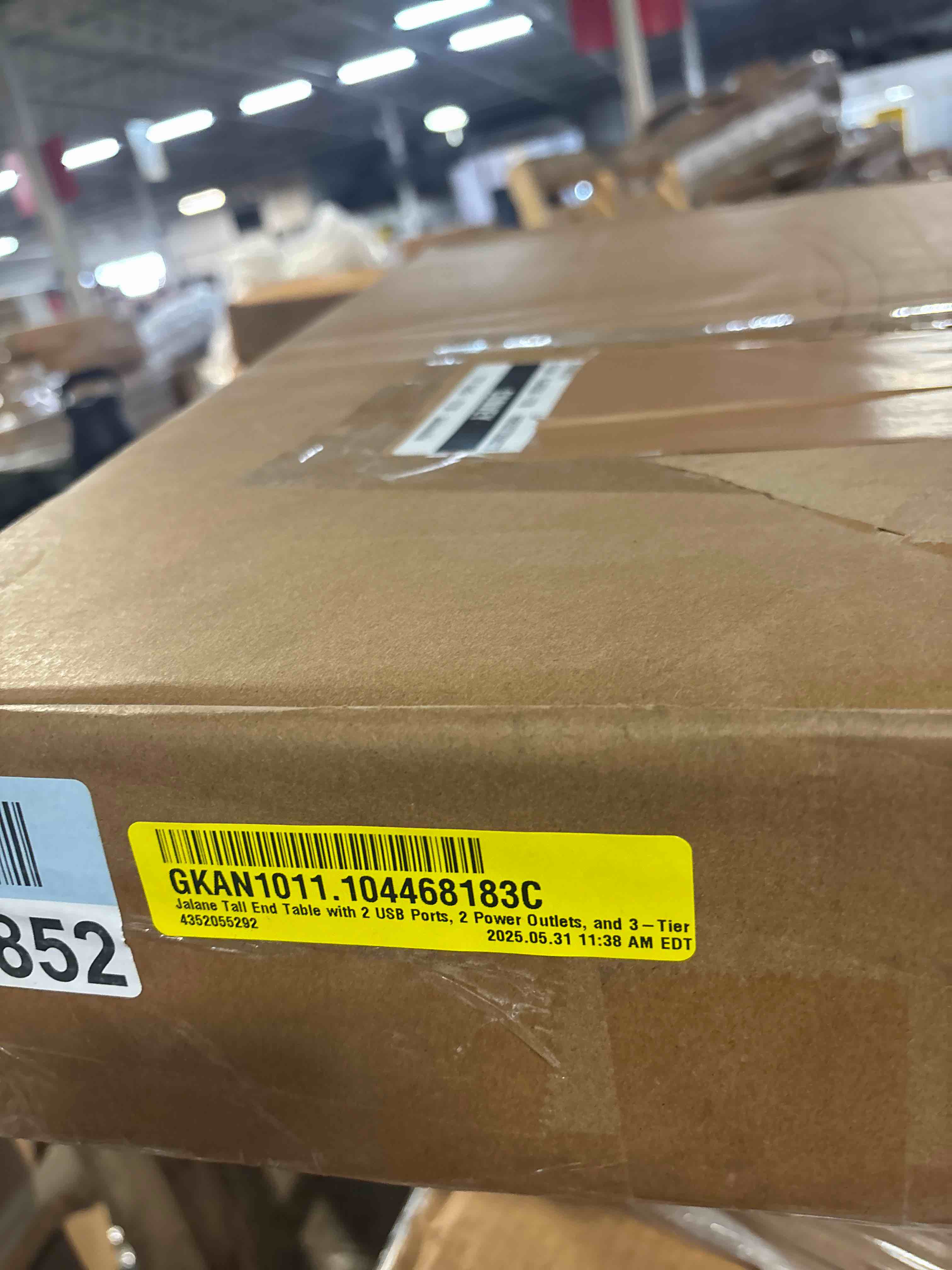 https://s3.amazonaws.com/lotting-images-prod/phillipi/PNK3529753_1749049862436.jpeg