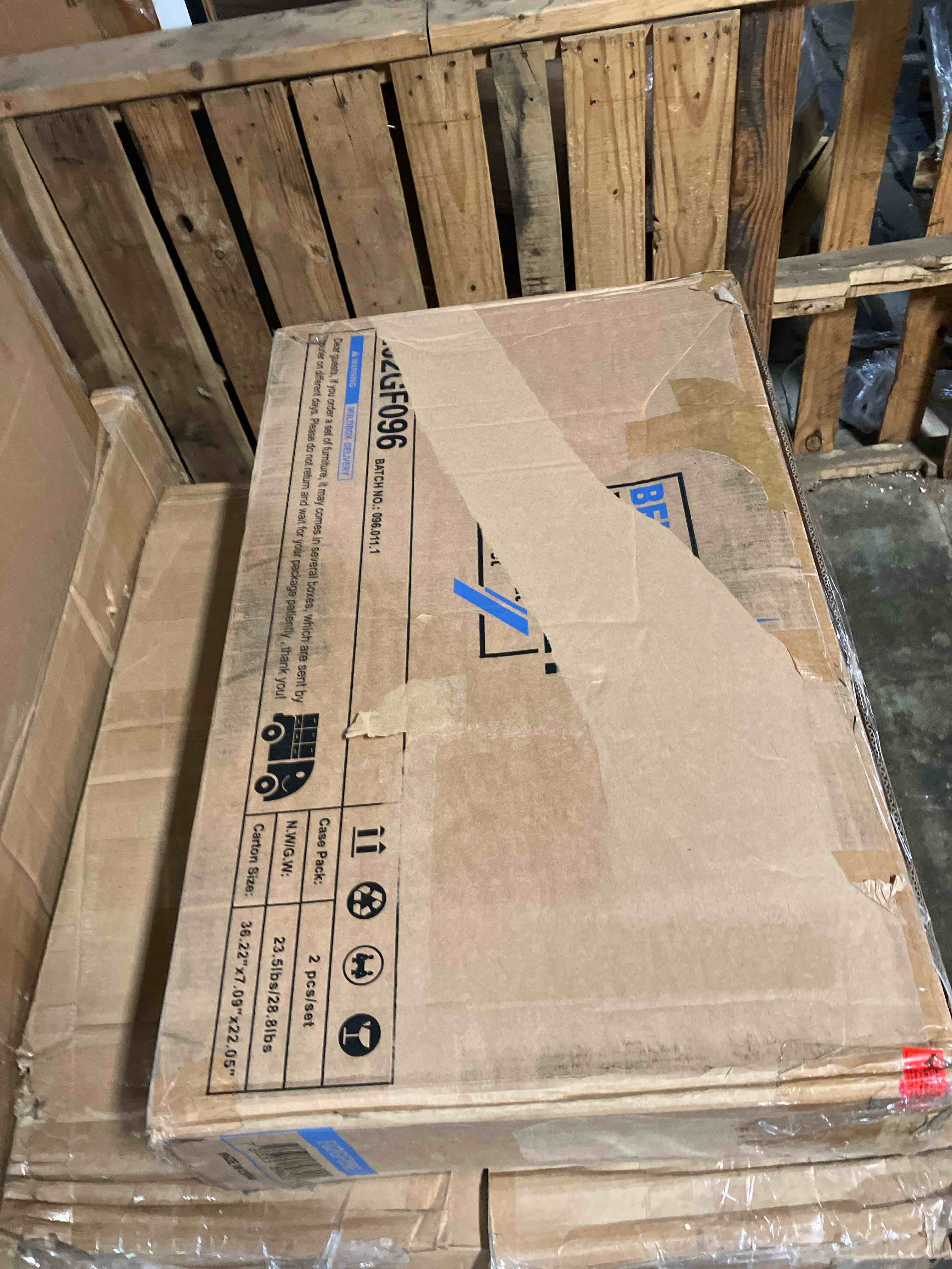 https://s3.amazonaws.com/lotting-images-prod/phillipi/PNK3529774_1749053542732.jpeg