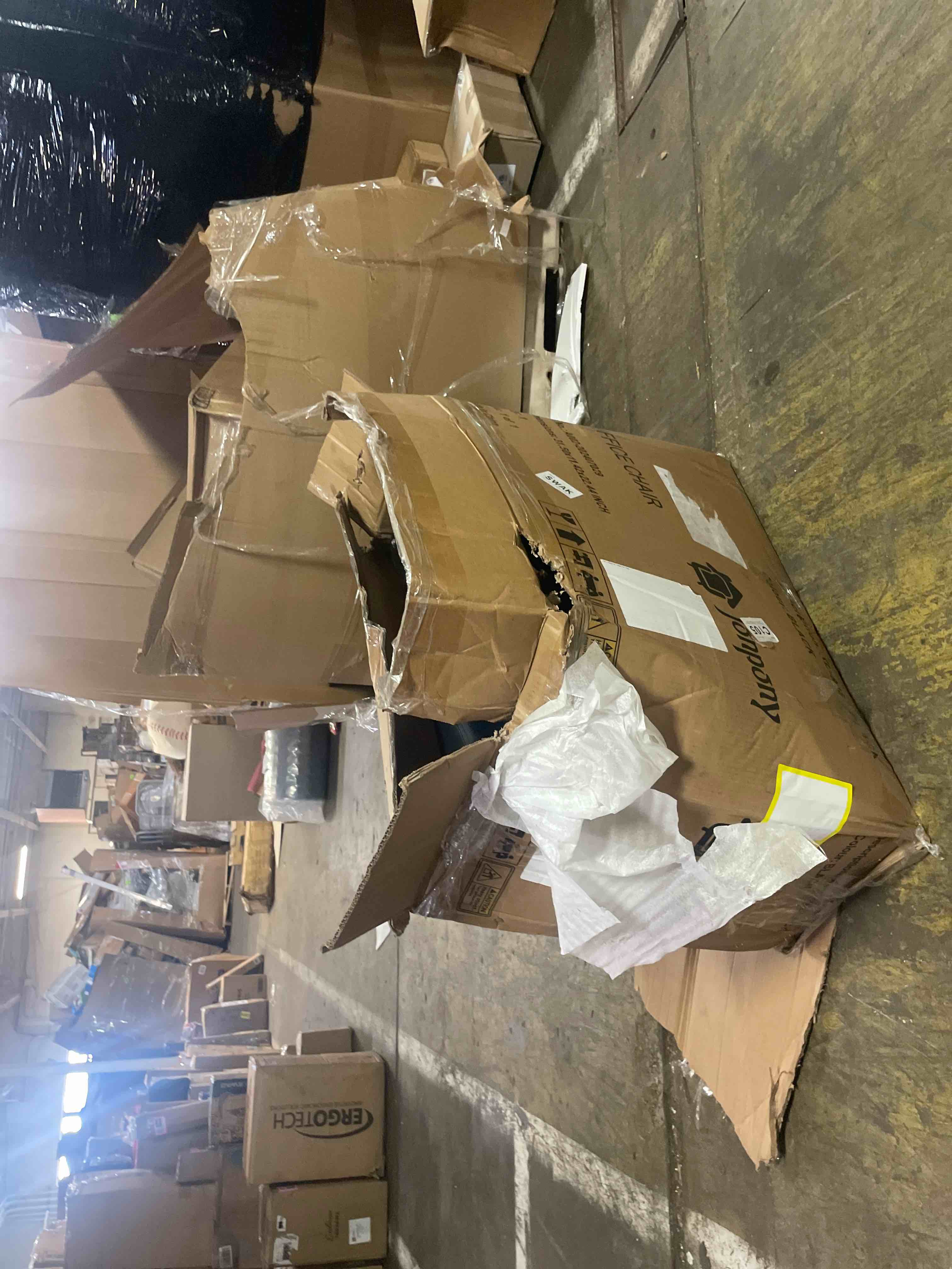 https://s3.amazonaws.com/lotting-images-prod/phillipi/PNK3531817_1752682447880.jpeg