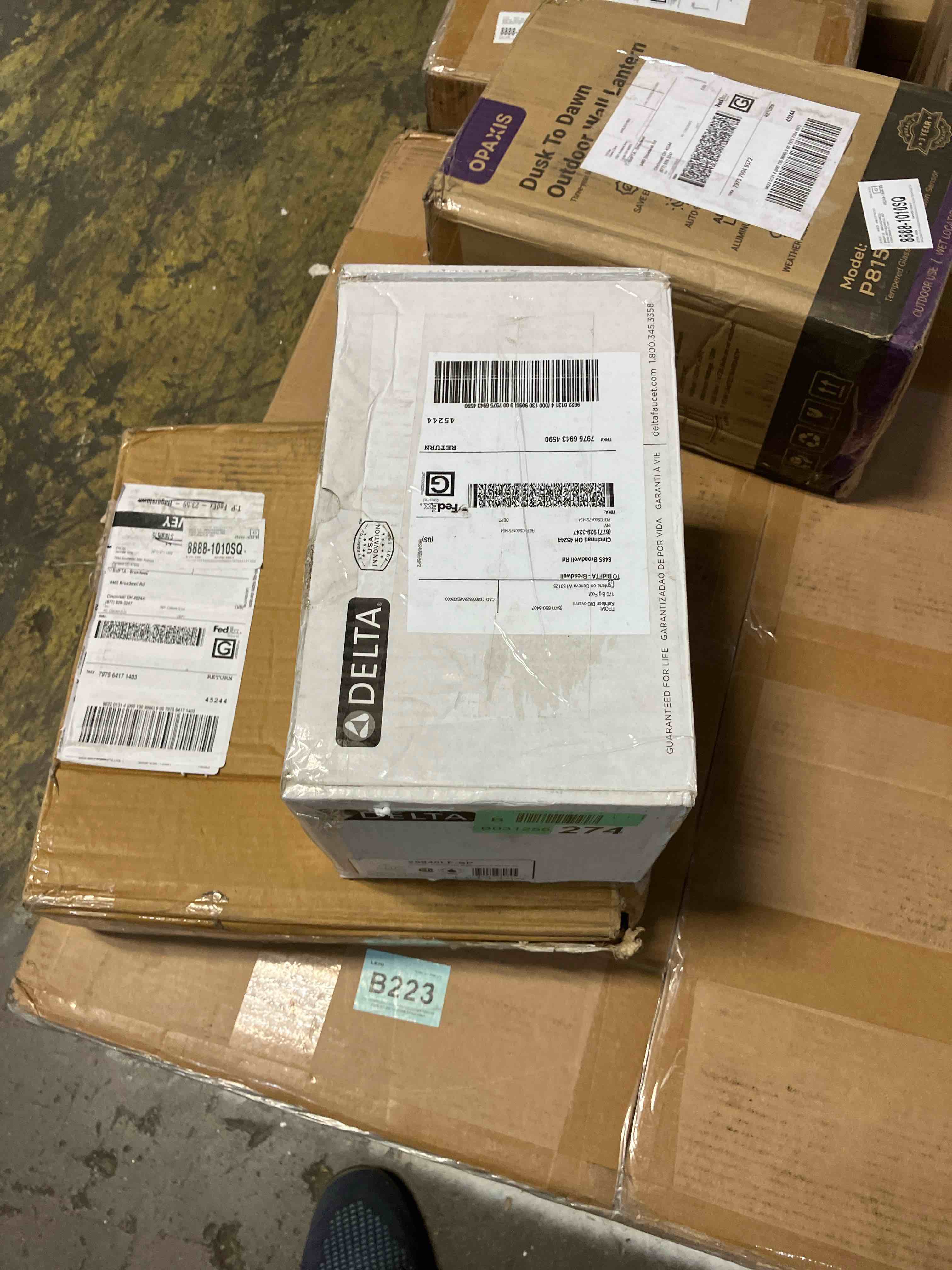 https://s3.amazonaws.com/lotting-images-prod/phillipi/PNK3531941_1756395803559.jpeg