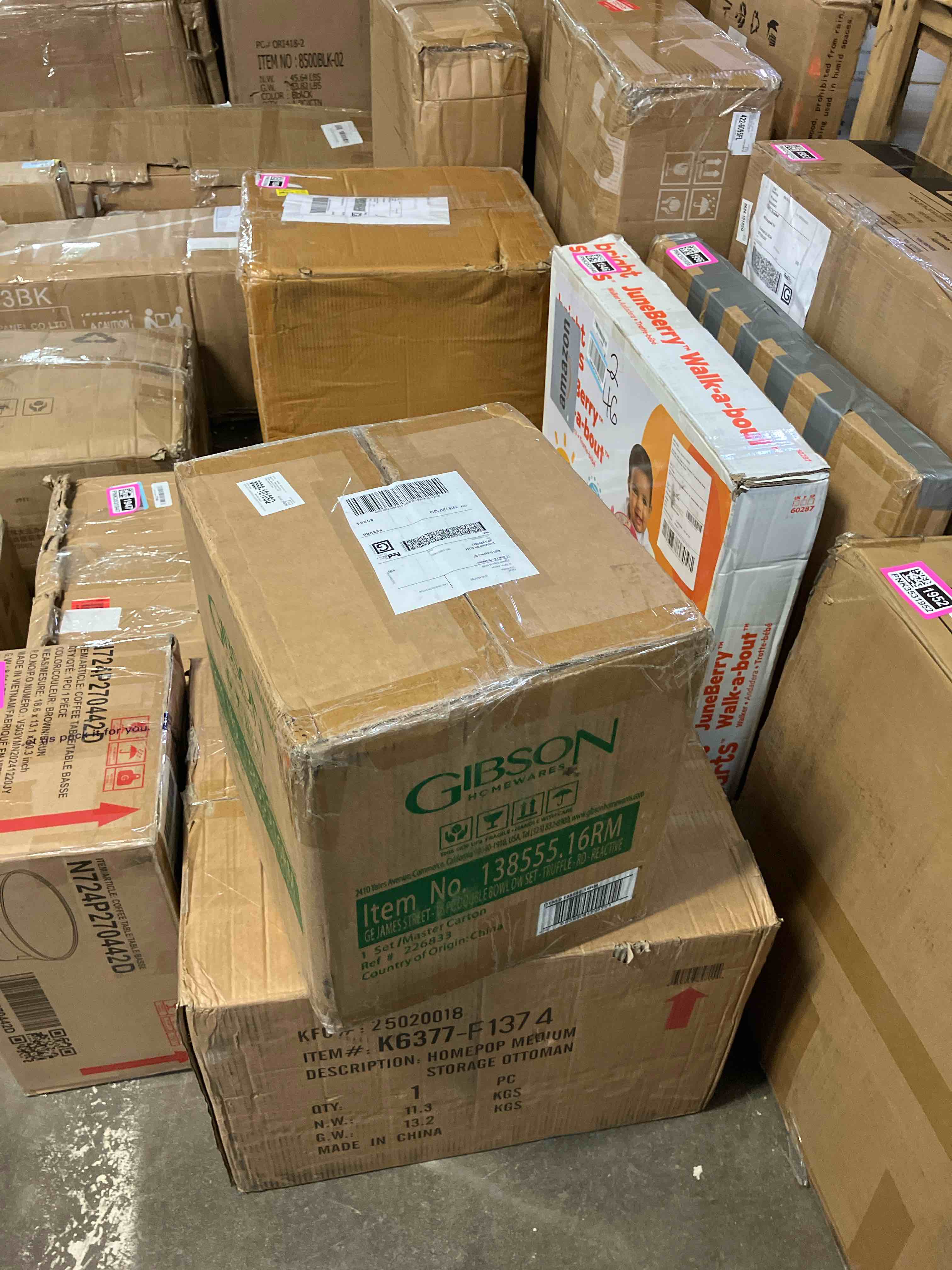 https://s3.amazonaws.com/lotting-images-prod/phillipi/PNK3531943_1756395160244.jpeg