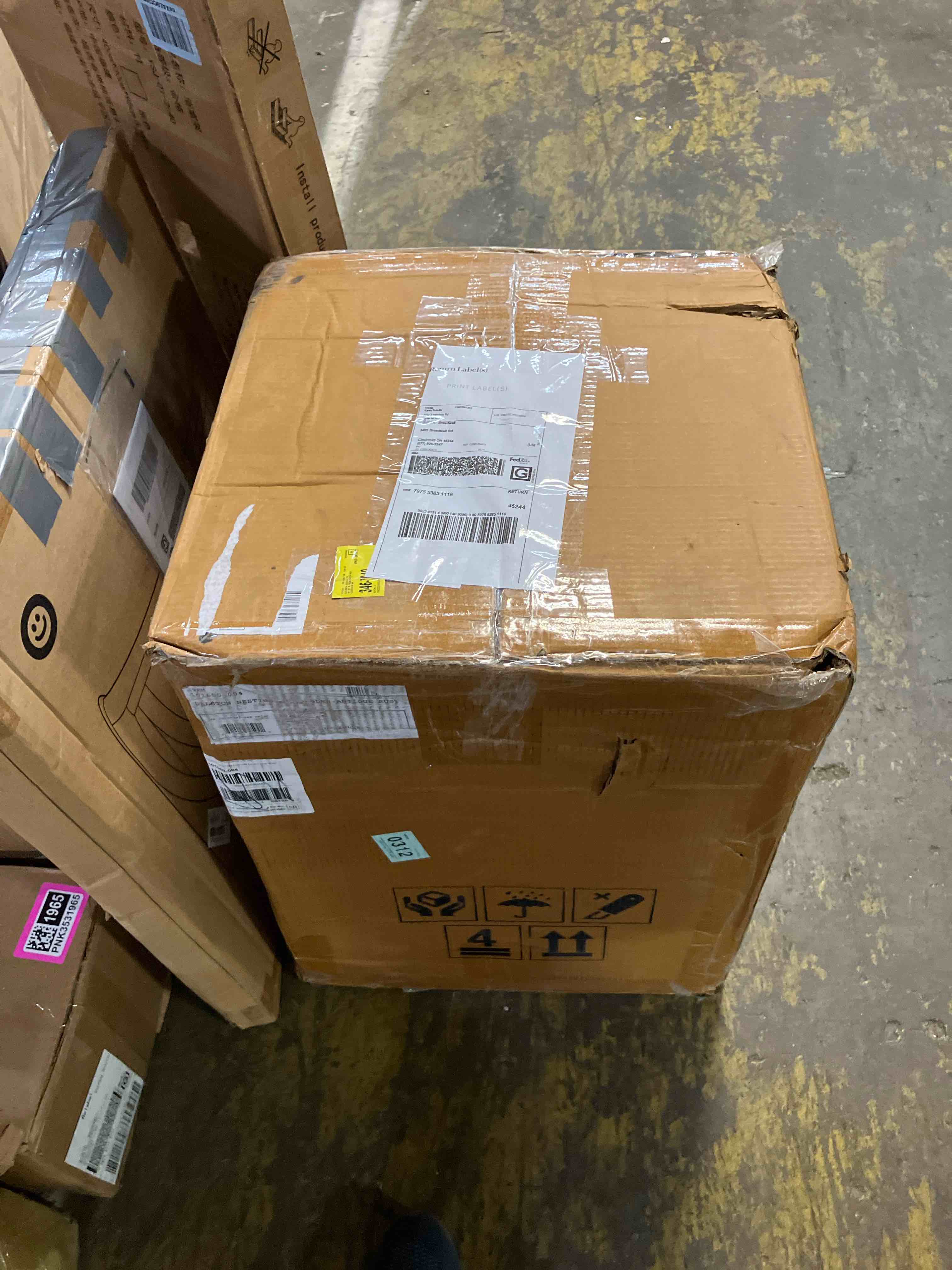 https://s3.amazonaws.com/lotting-images-prod/phillipi/PNK3531954_1756393564446.jpeg