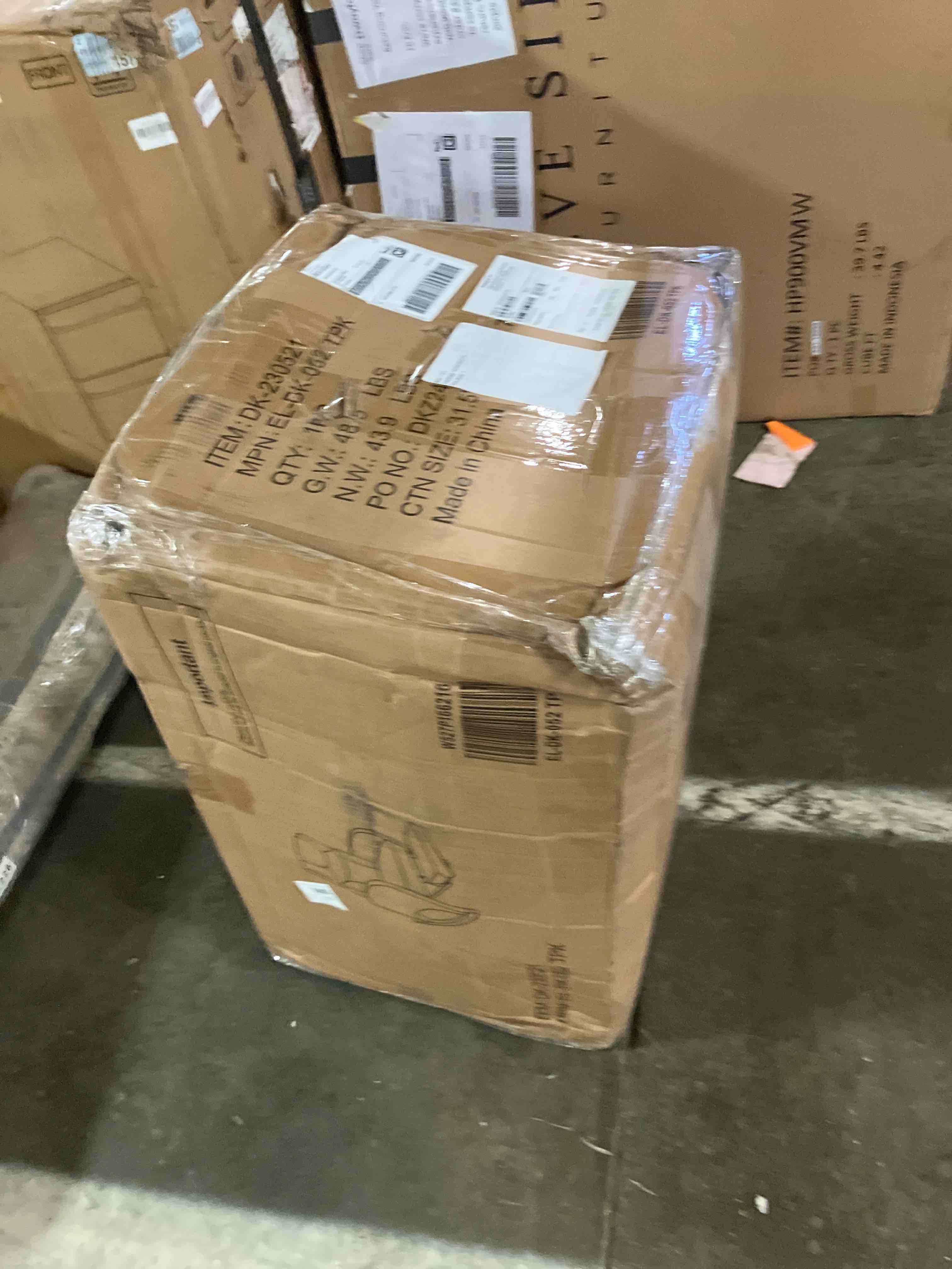 https://s3.amazonaws.com/lotting-images-prod/phillipi/PNK3531996_1756318608460.jpeg