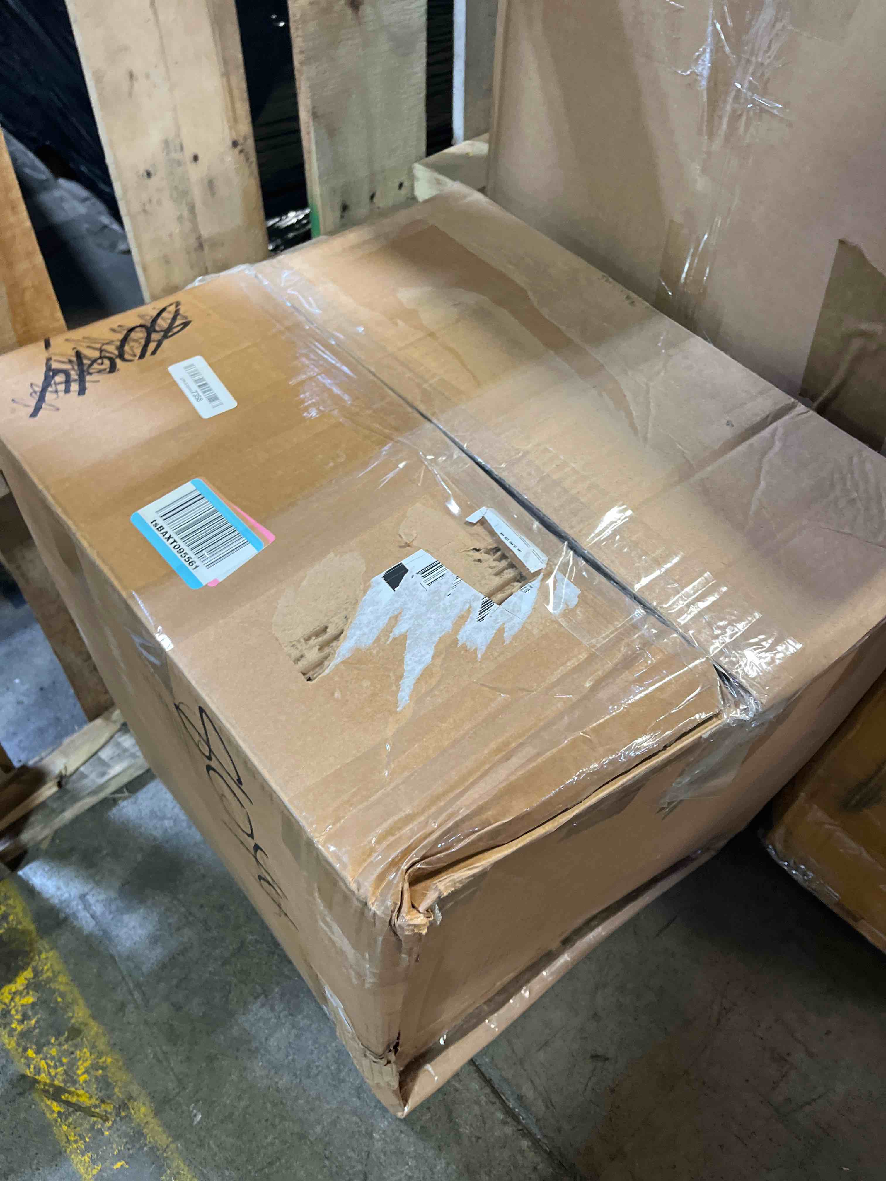 https://s3.amazonaws.com/lotting-images-prod/phillipi/PNK3532483_1750951595338.jpeg