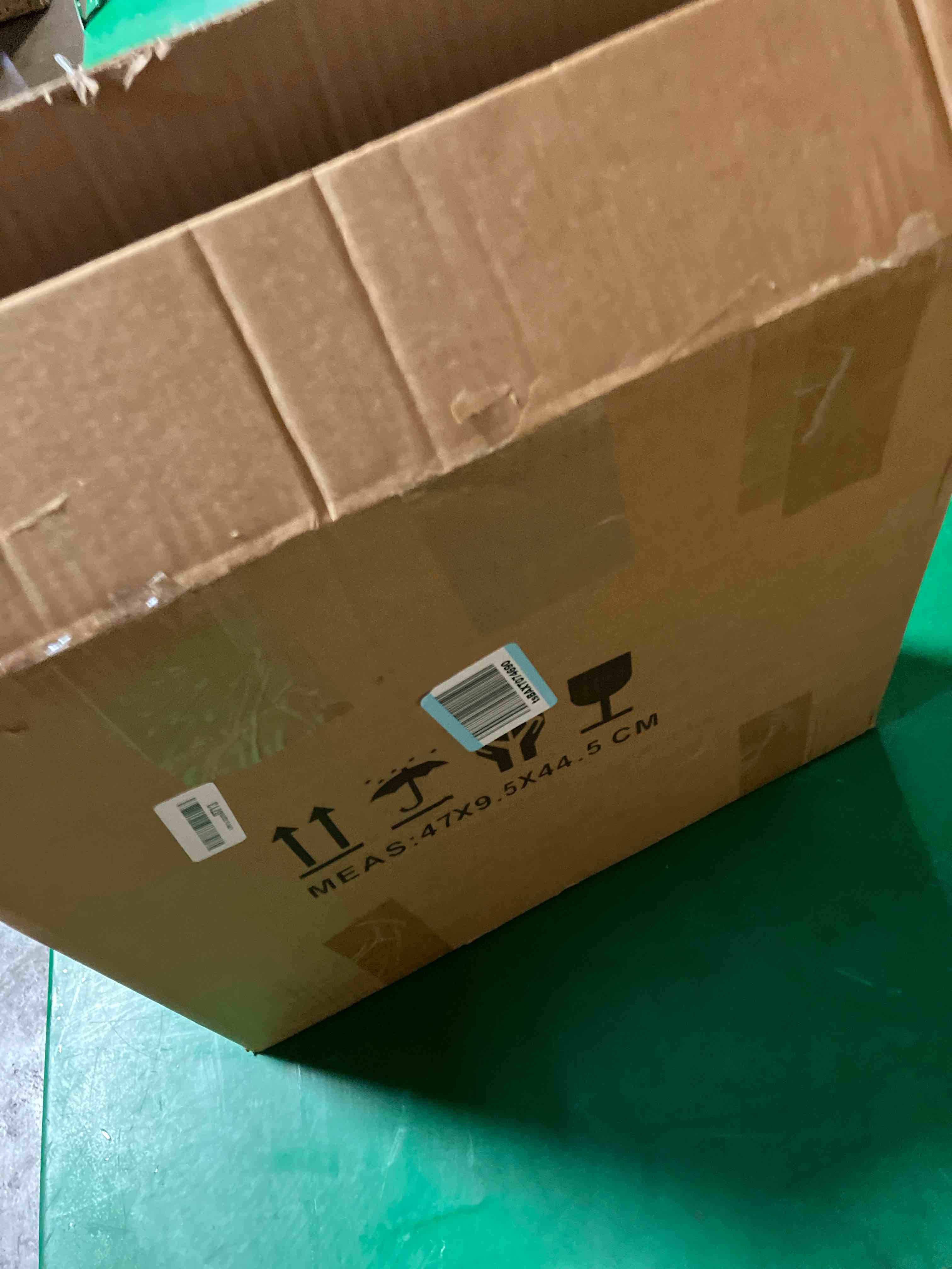https://s3.amazonaws.com/lotting-images-prod/phillipi/PNK3532515_1750958549437.jpeg