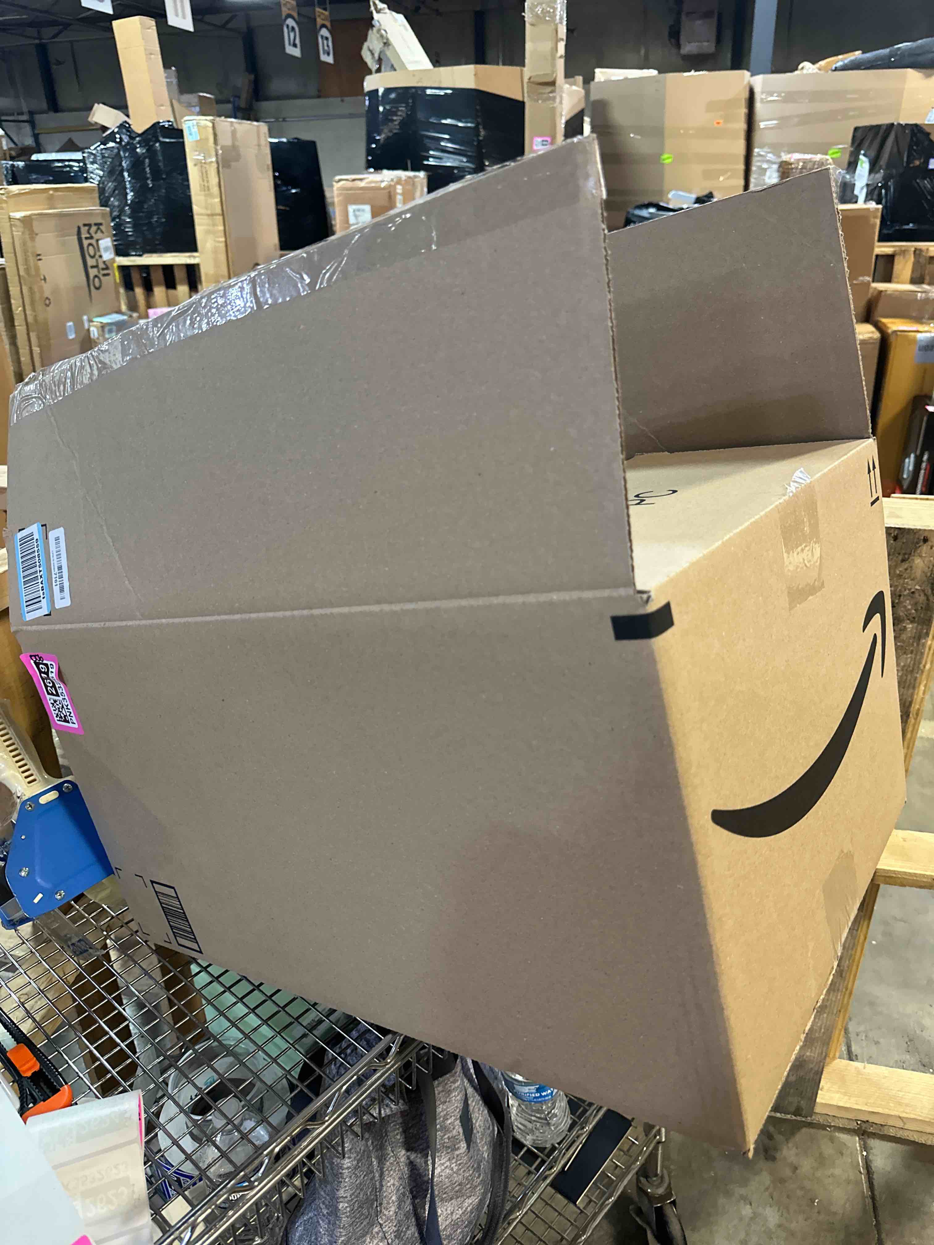 https://s3.amazonaws.com/lotting-images-prod/phillipi/PNK3532619_1750965294512.jpeg