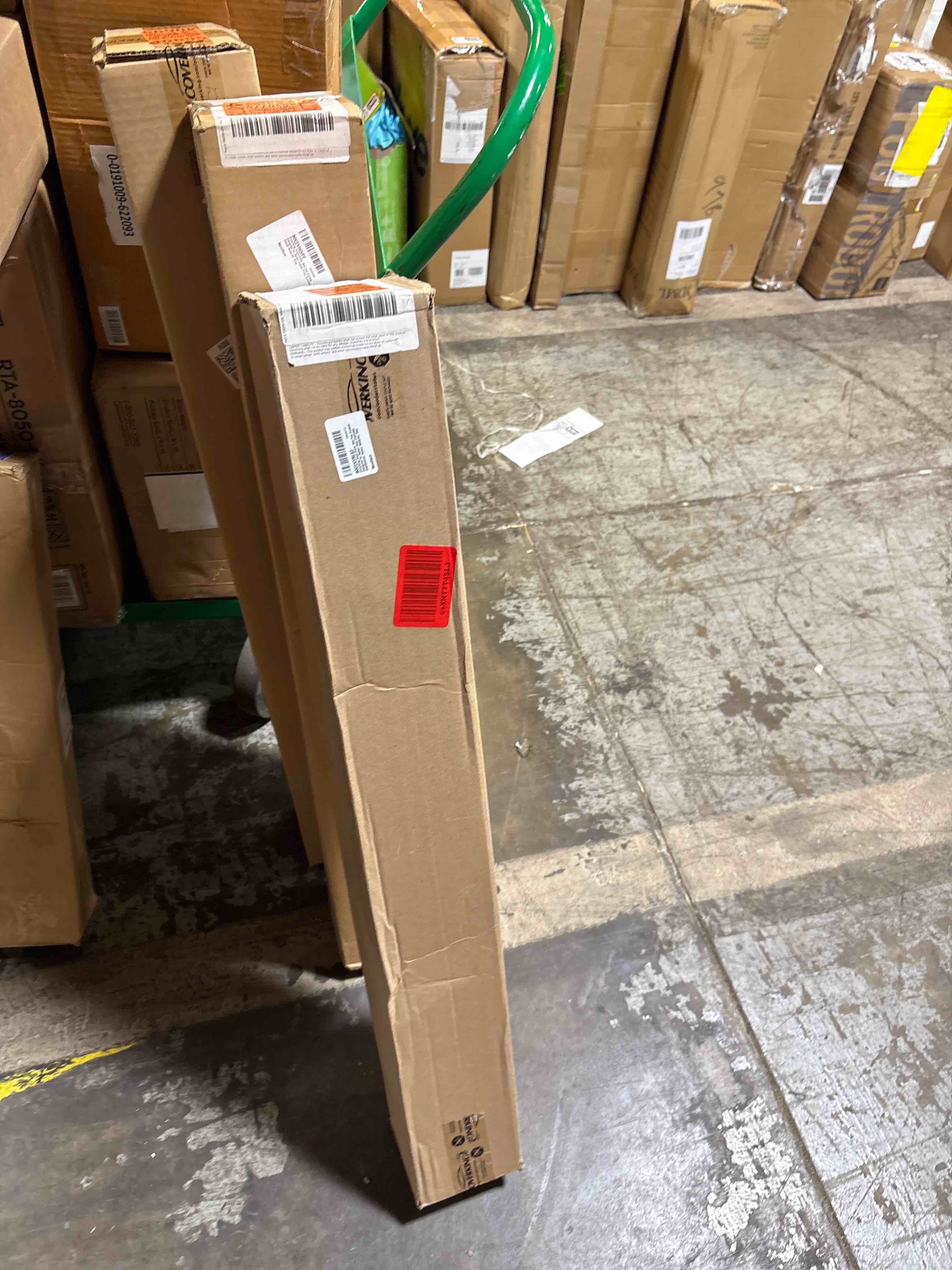 https://s3.amazonaws.com/lotting-images-prod/phillipi/PNK3532680_1751472377928.jpeg