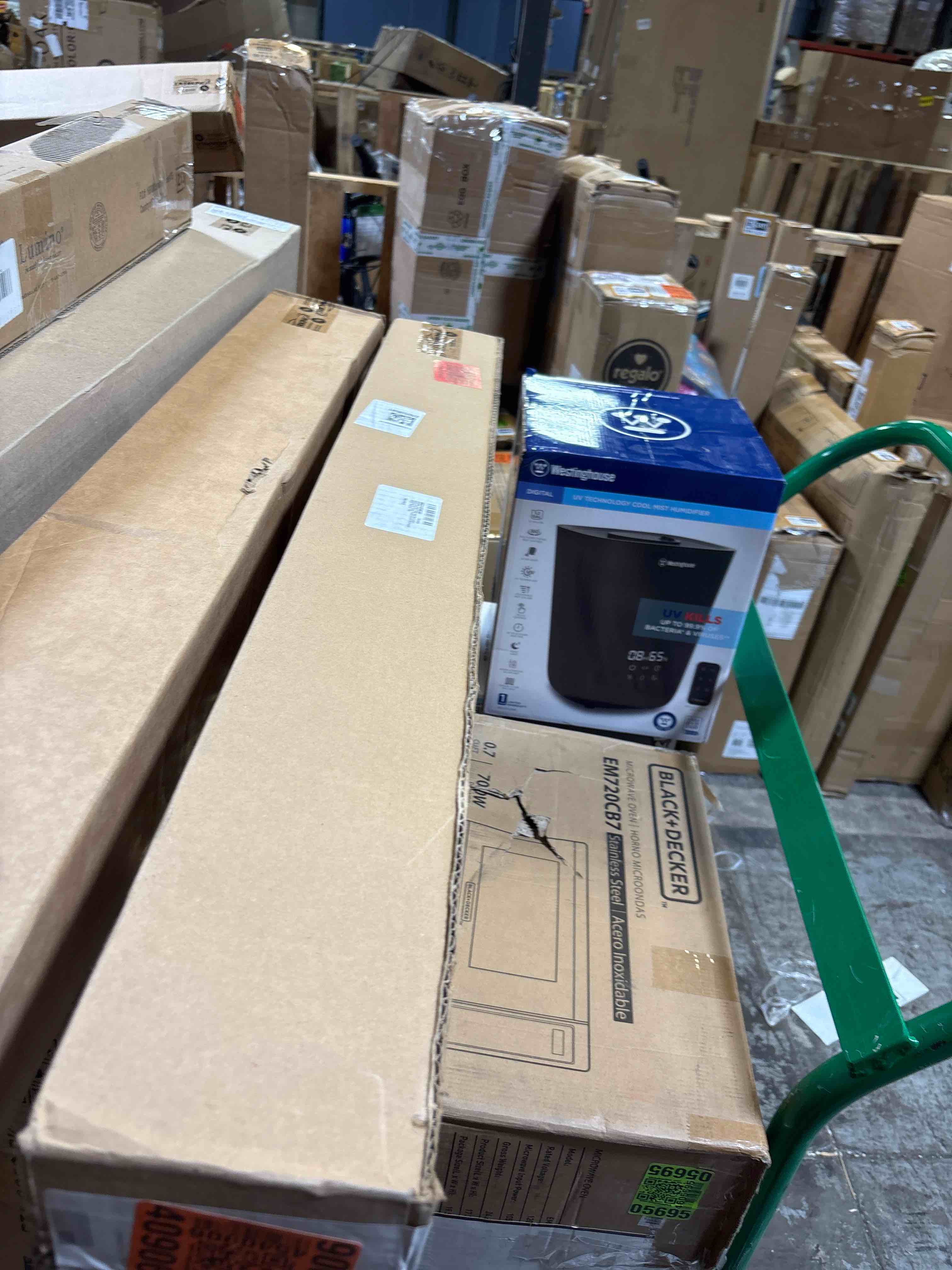 https://s3.amazonaws.com/lotting-images-prod/phillipi/PNK3532699_1751473577624.jpeg