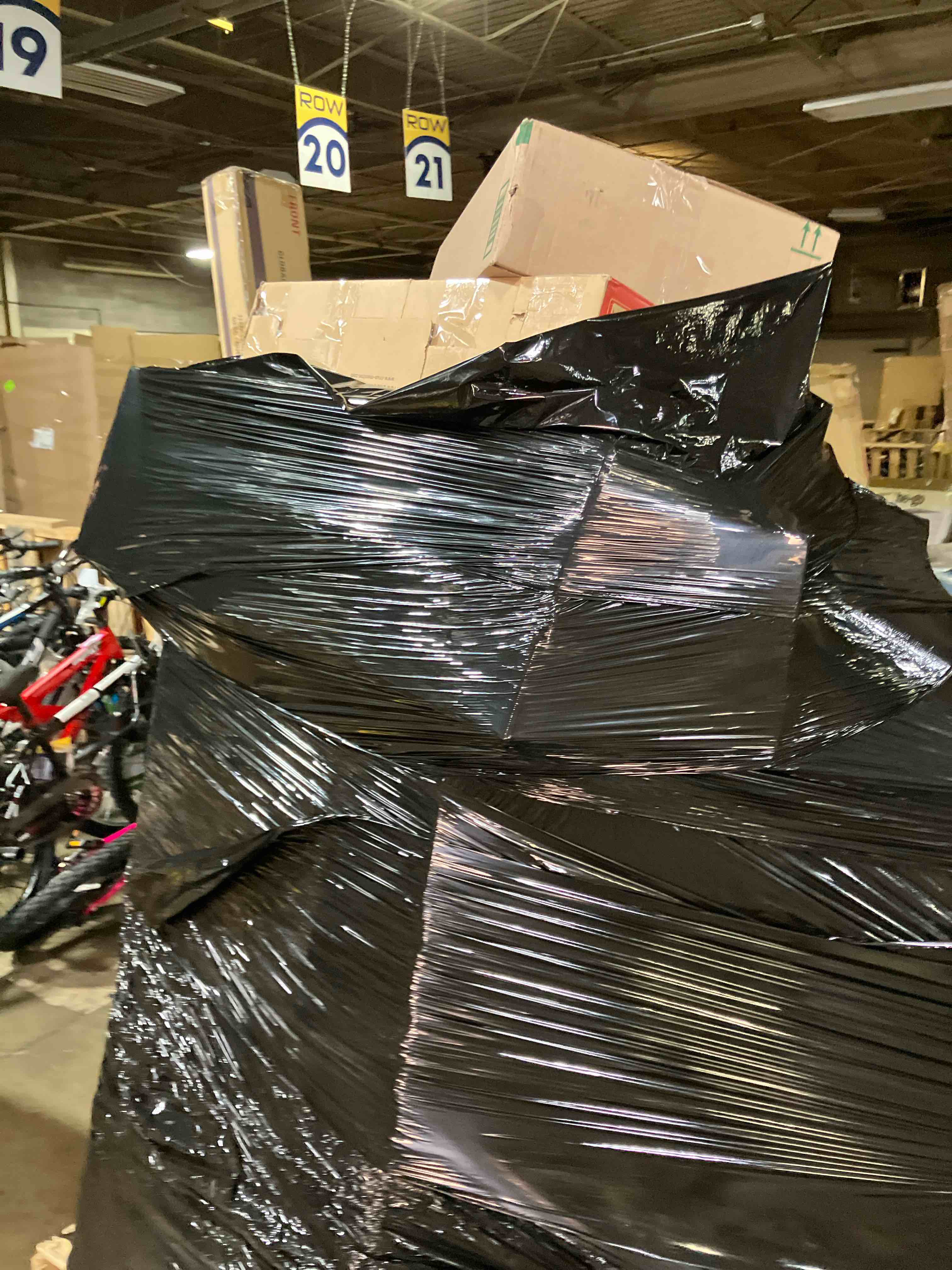 https://s3.amazonaws.com/lotting-images-prod/phillipi/PNK3532745_1751546948476.jpeg