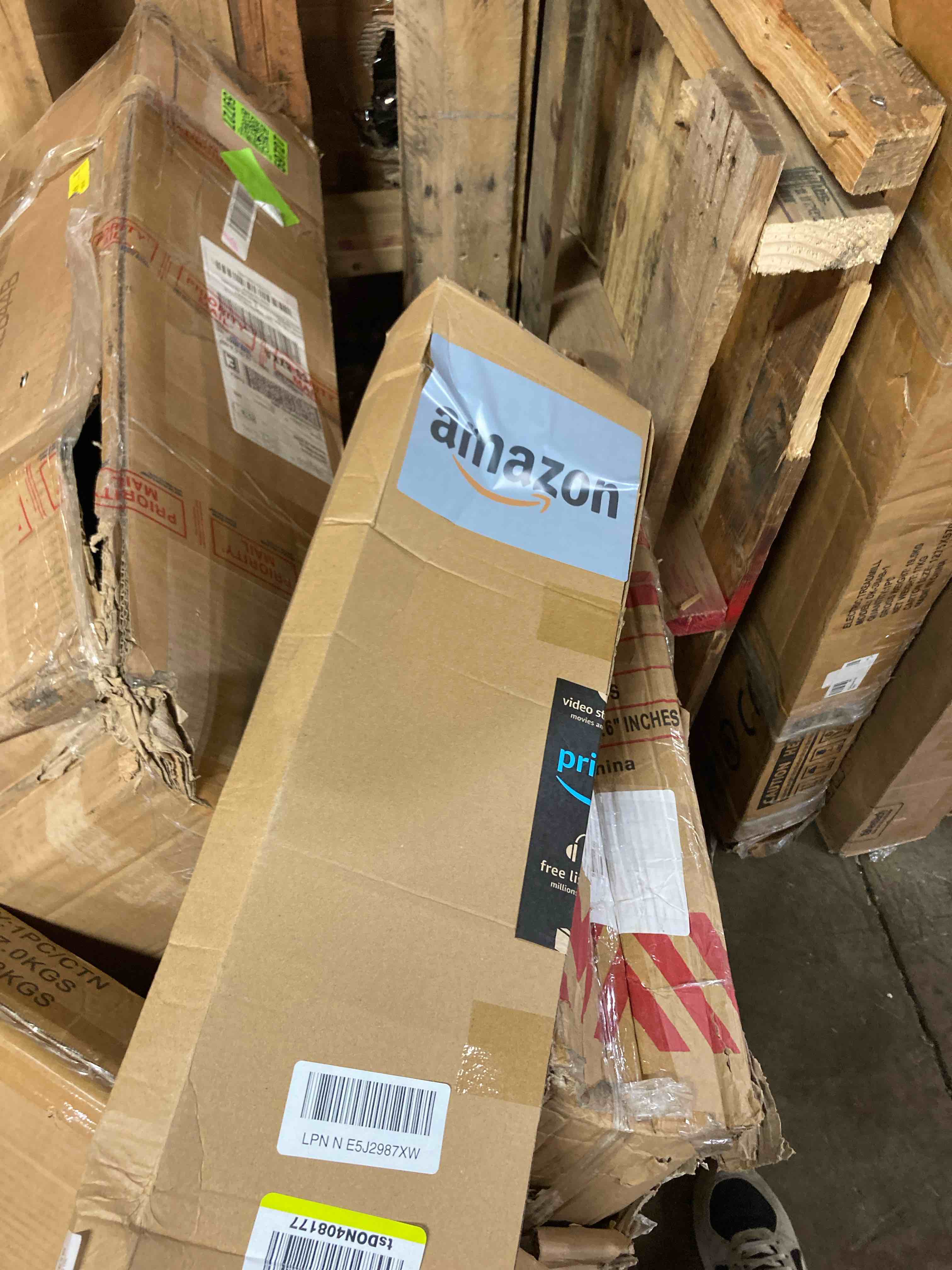 https://s3.amazonaws.com/lotting-images-prod/phillipi/PNK3532912_1752169810598.jpeg