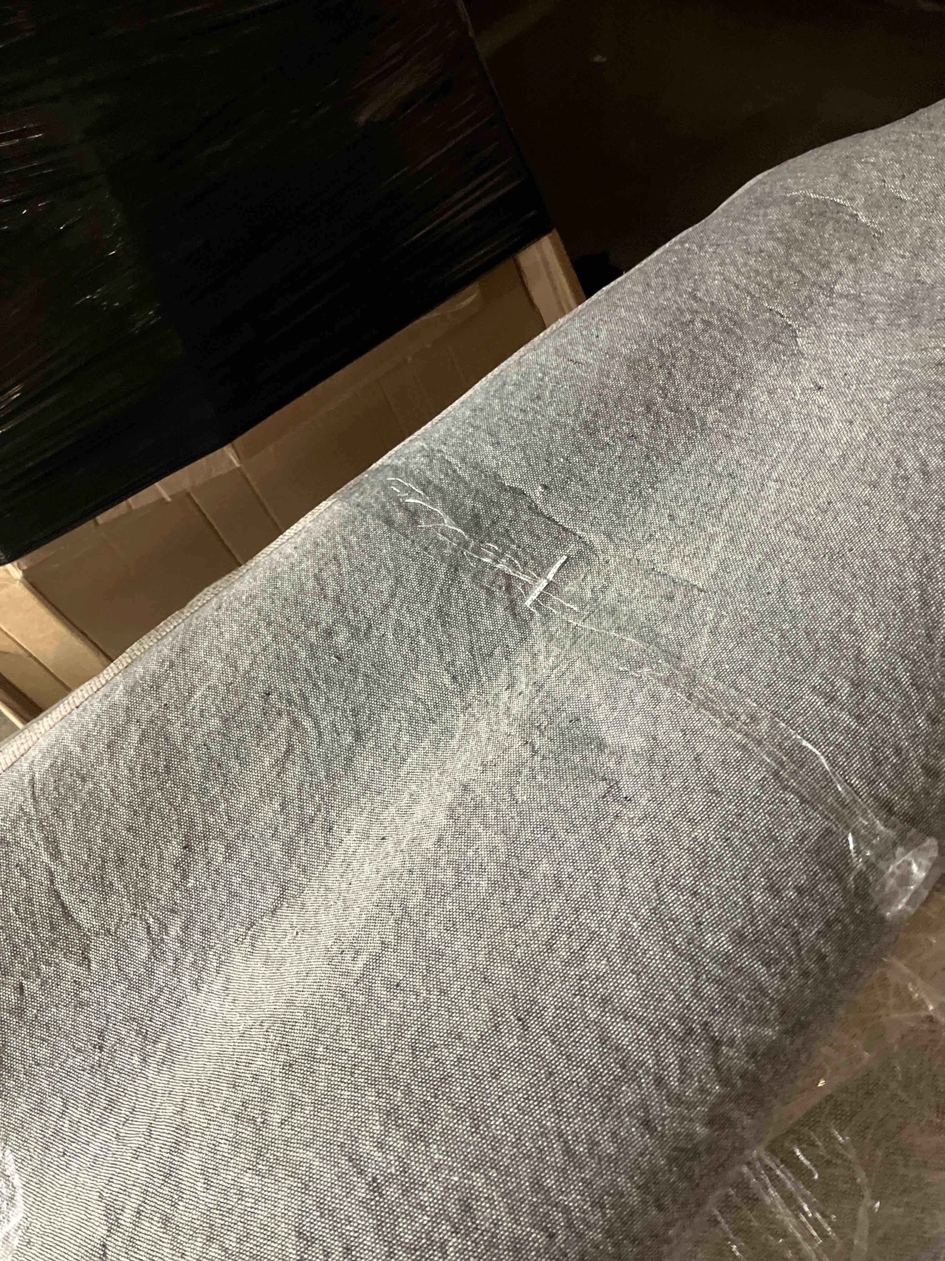 https://s3.amazonaws.com/lotting-images-prod/phillipi/PNK3532934_1752240617217.jpeg